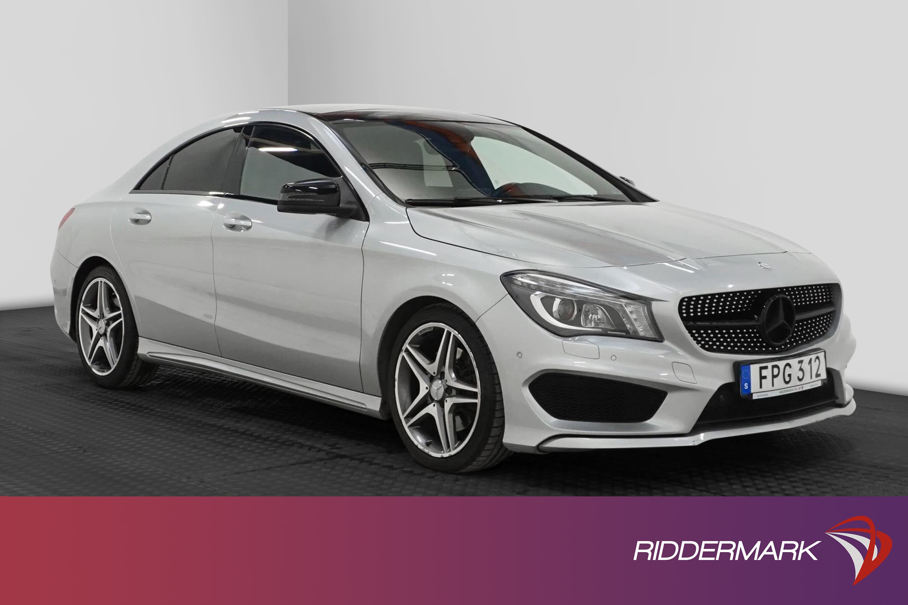 Mercedes-Benz CLA 250 211hk AMG Pano Navi Drag Skinn