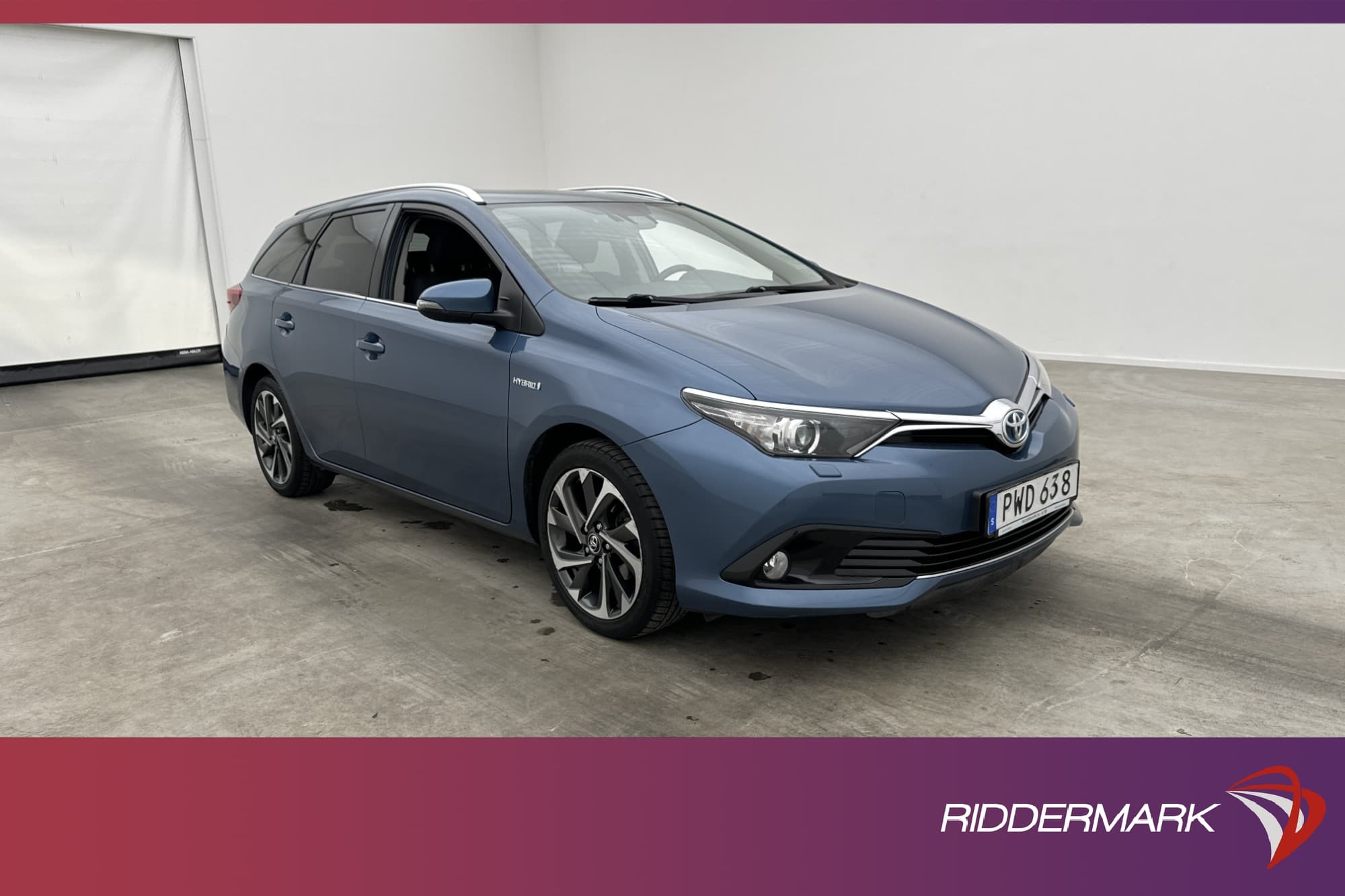 Toyota Auris Touring Sports Hybrid 136hk