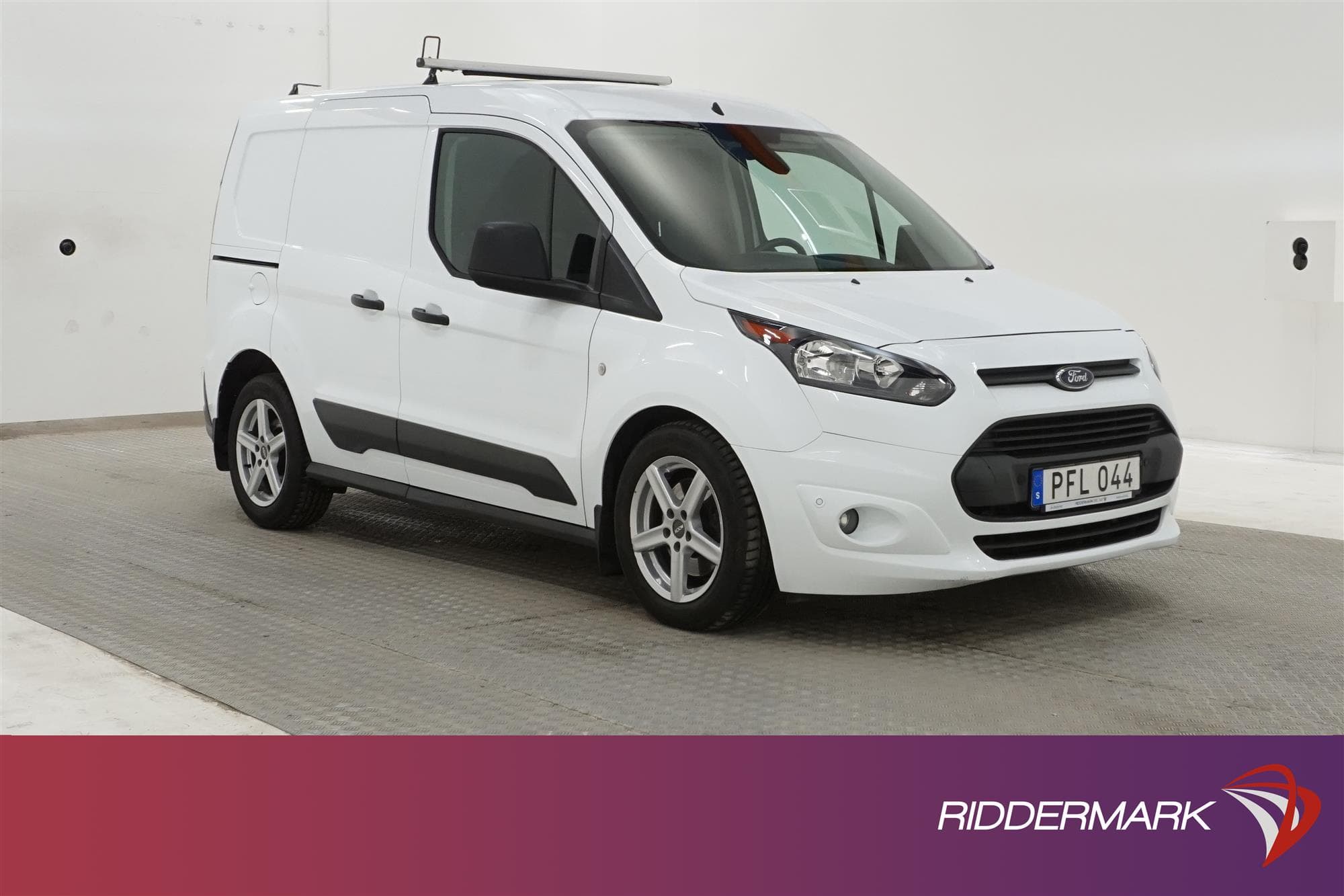Ford Transit Connect Automat 120hk PDC Drag Värmare Moms