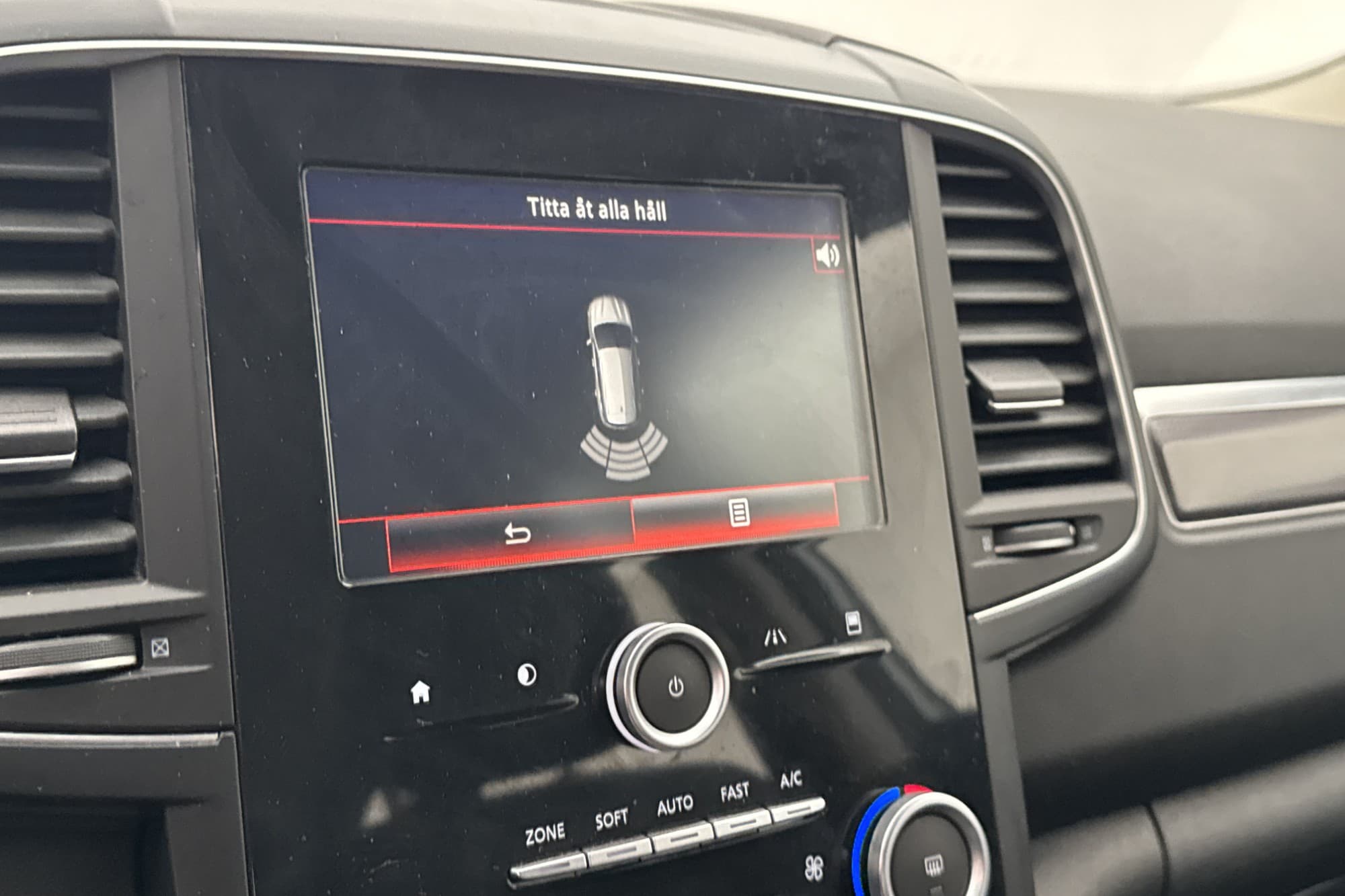 Renault Koleos 2.0 dCi 4WD 177hk Energy Rattvärme Navi PDC