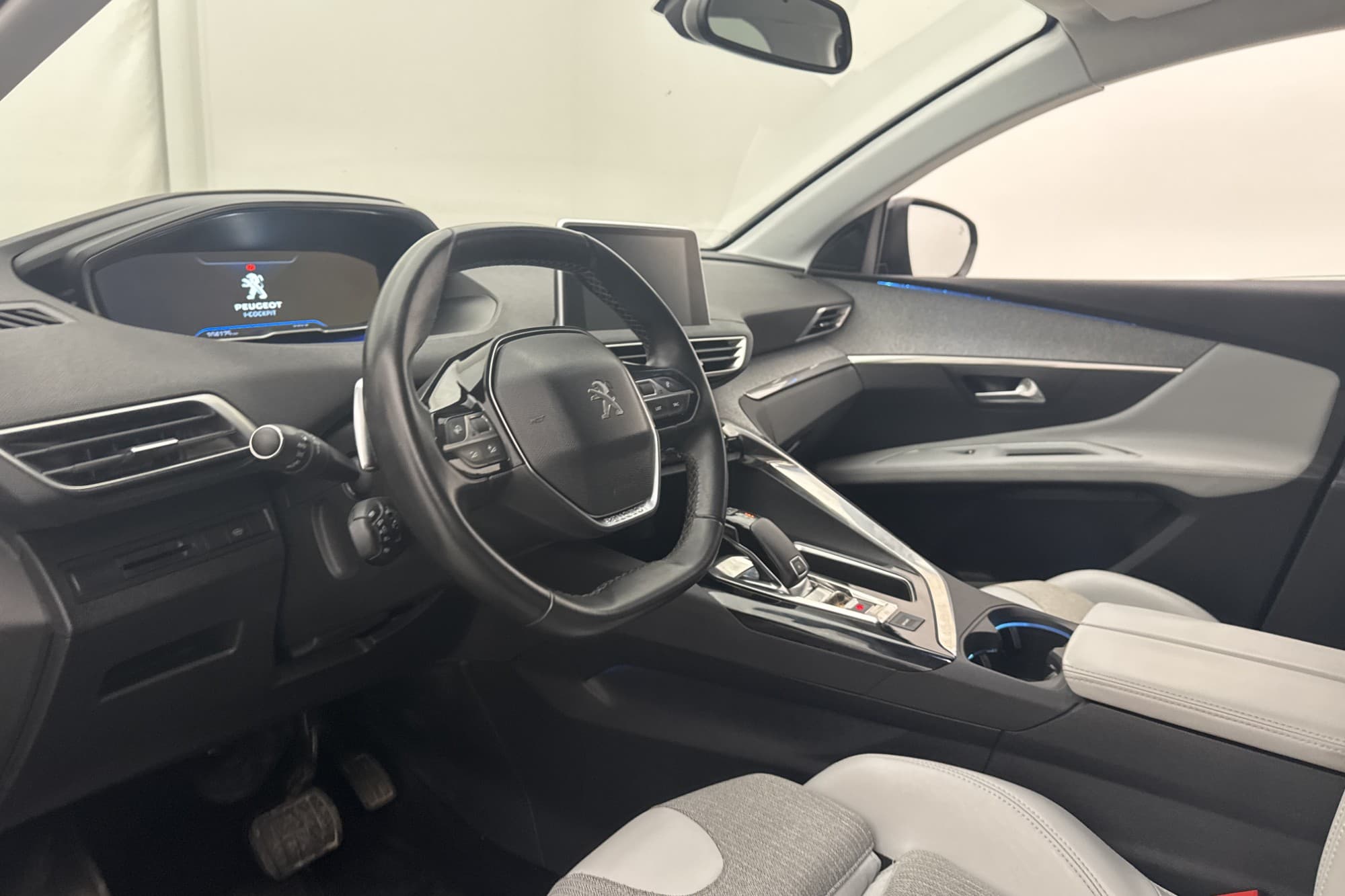 Peugeot 3008 1.2 PureTech 130hk Allure Kamera Elstol Drag