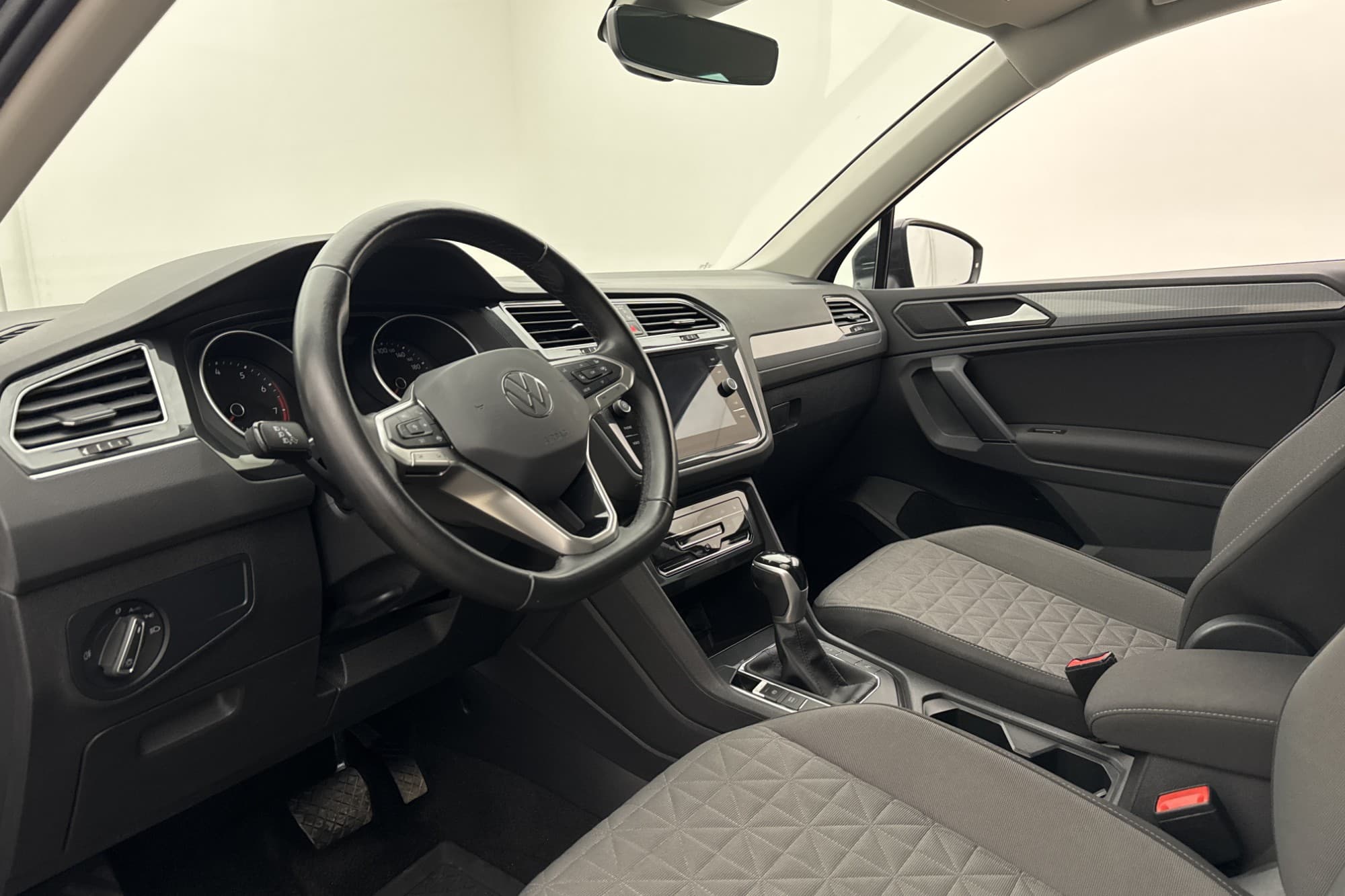 Volkswagen Tiguan 1.5 TSI 150hk P-Värmare Kamera Dragkrok