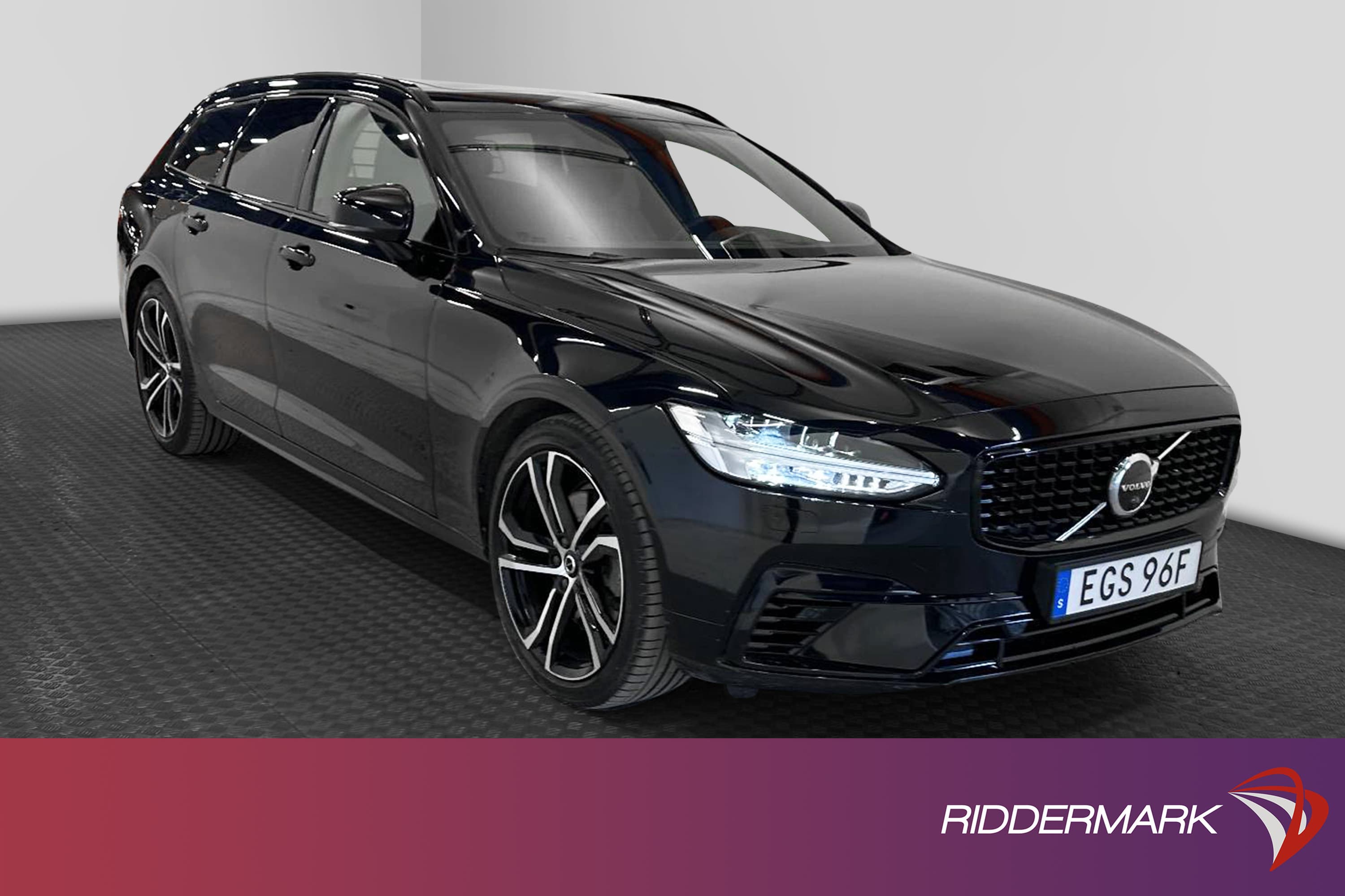 Volvo V90 T8 AWD Recharge R-Design Pano H/K HUD Drag MOMS