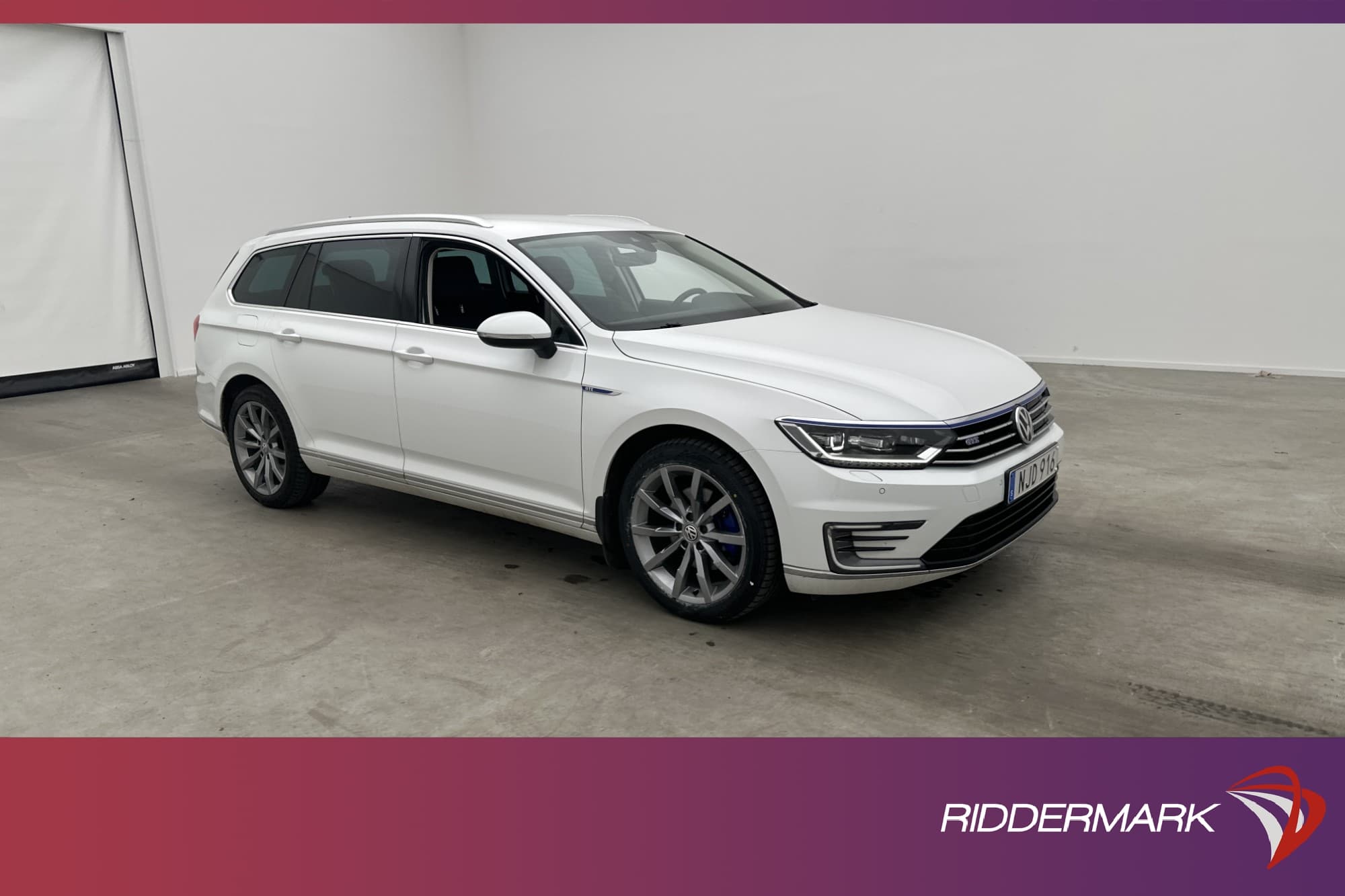 Volkswagen Passat GTE 218hk