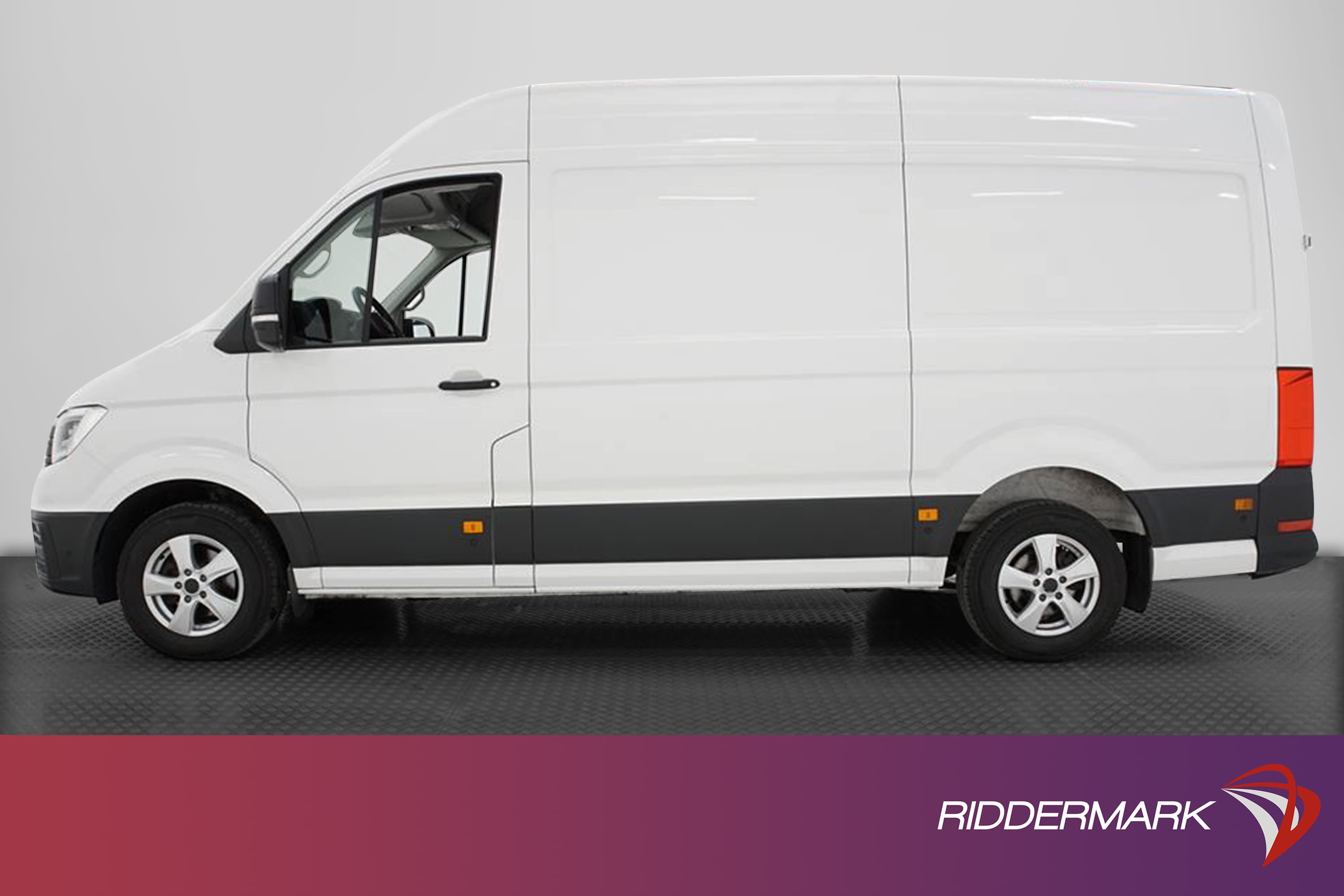 Volkswagen Crafter 2.0TDI Automat 177hk L2H2 Värmare Moms exteriör