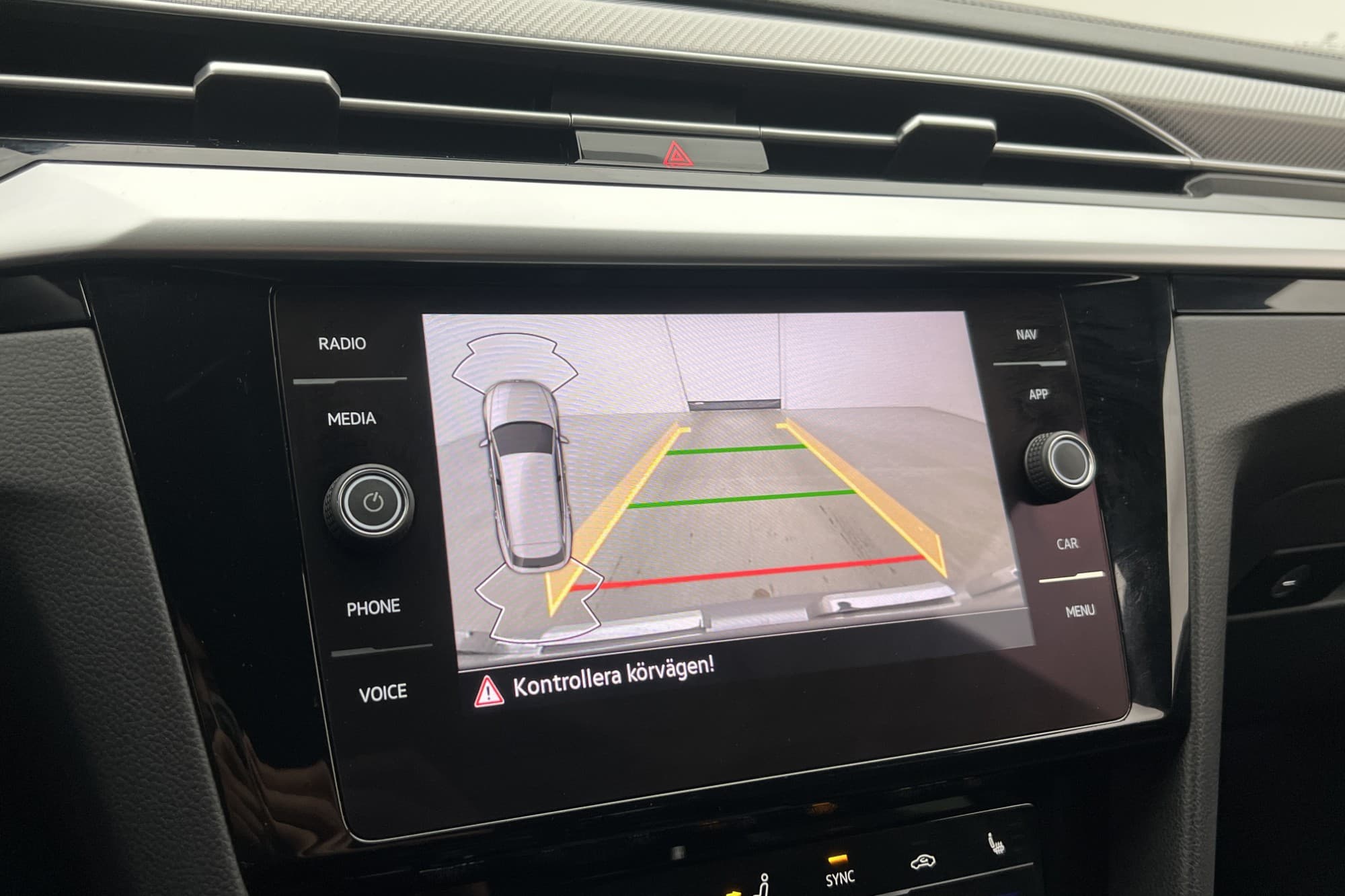 Volkswagen Arteon eHybrid Shooting Brake R-Line Cockpit Drag