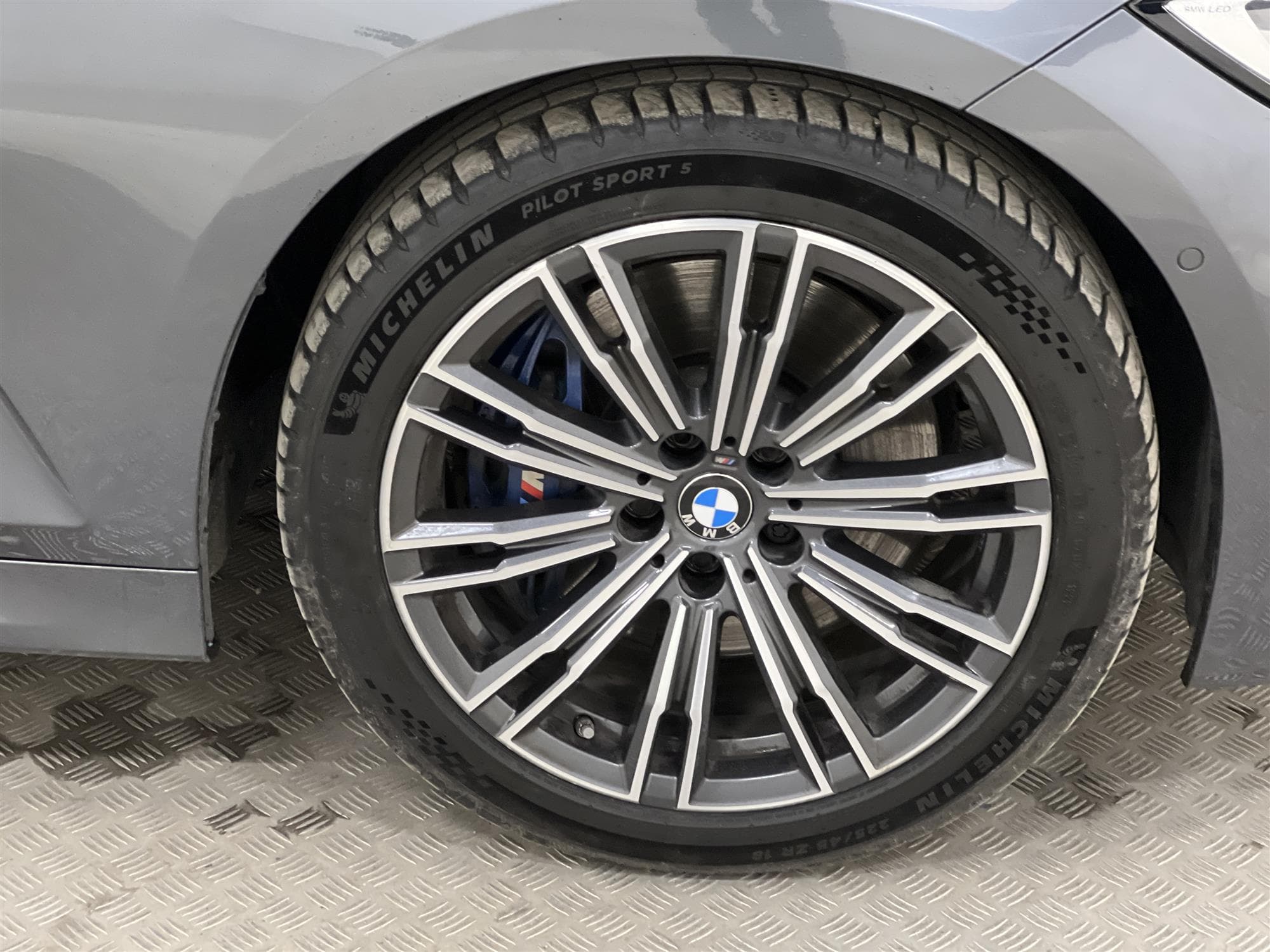 BMW 330i xDrive 258hk M Sport Drag Skinn BKam Navi 0,54L/mil