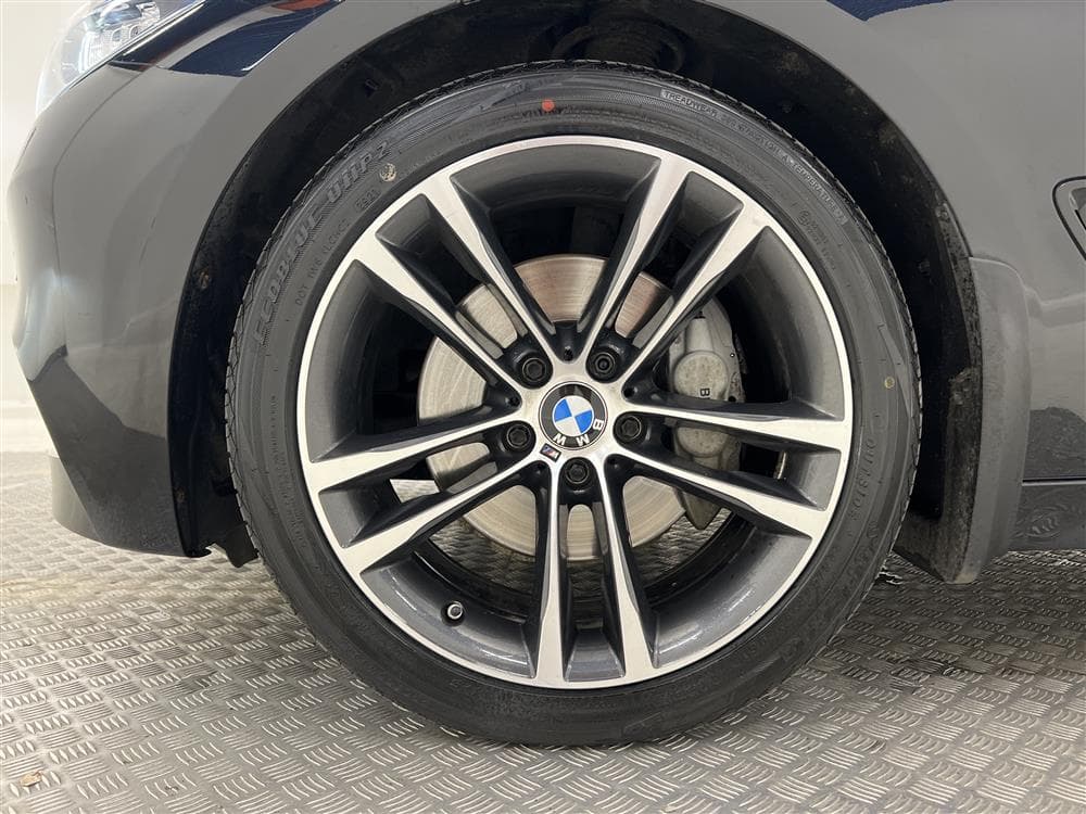 BMW 335d GT 313hk xDrive M-Sport Skinn Pano H/K HUD Naviinteriör