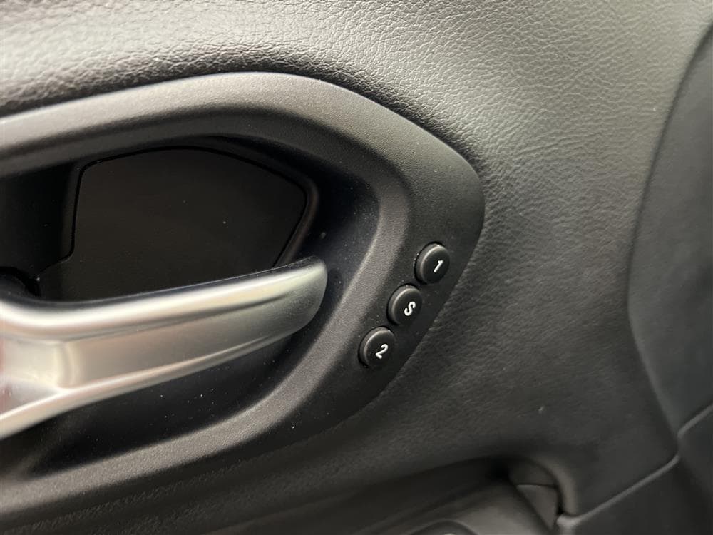 Jeep Cherokee 2.0 CRD AWD Limited Skinn B-Kam Navi 0,58l/milinteriör