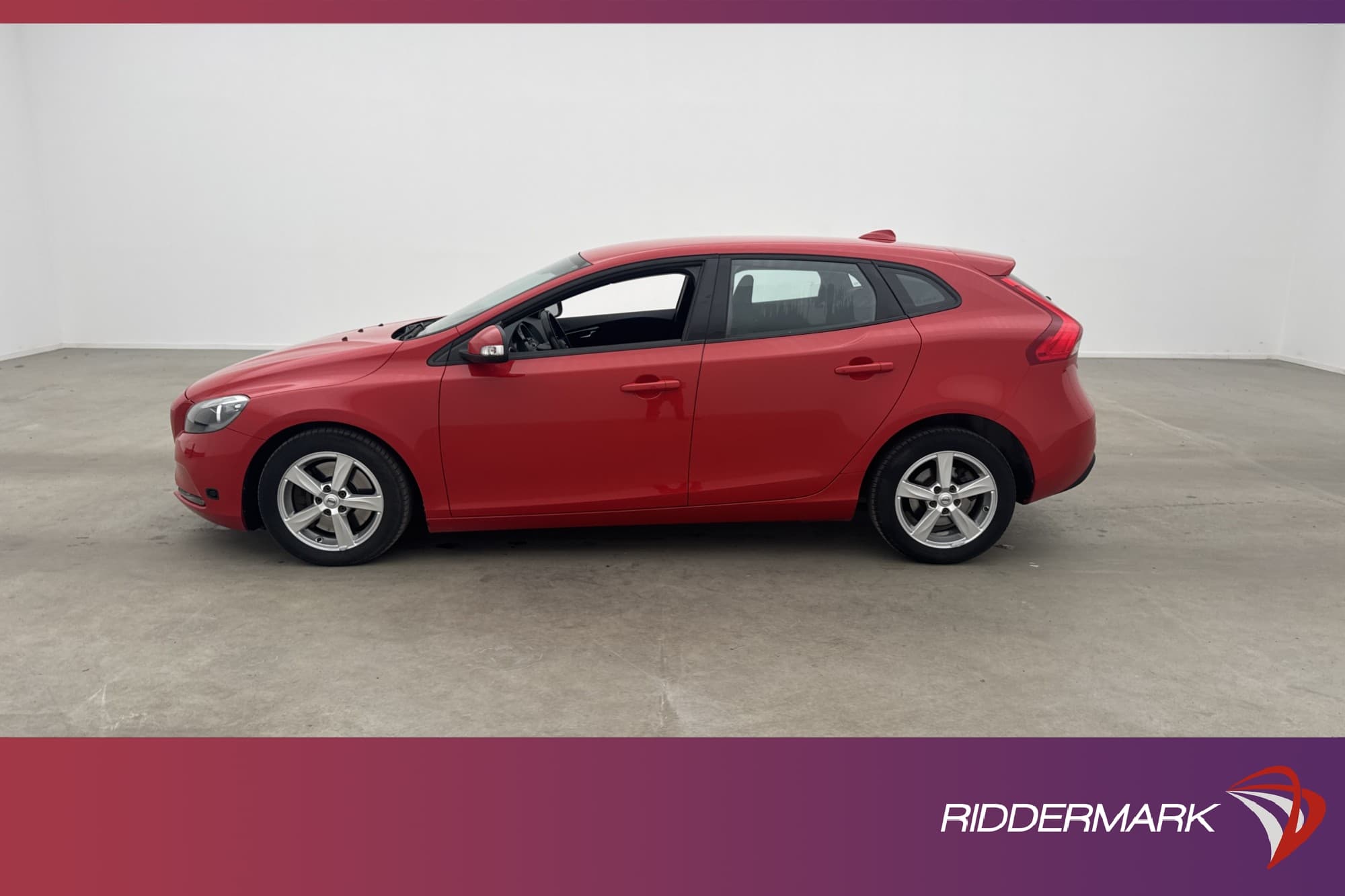 Volvo V40 T2 122hk Dragkrok P-Sensorer M-värm