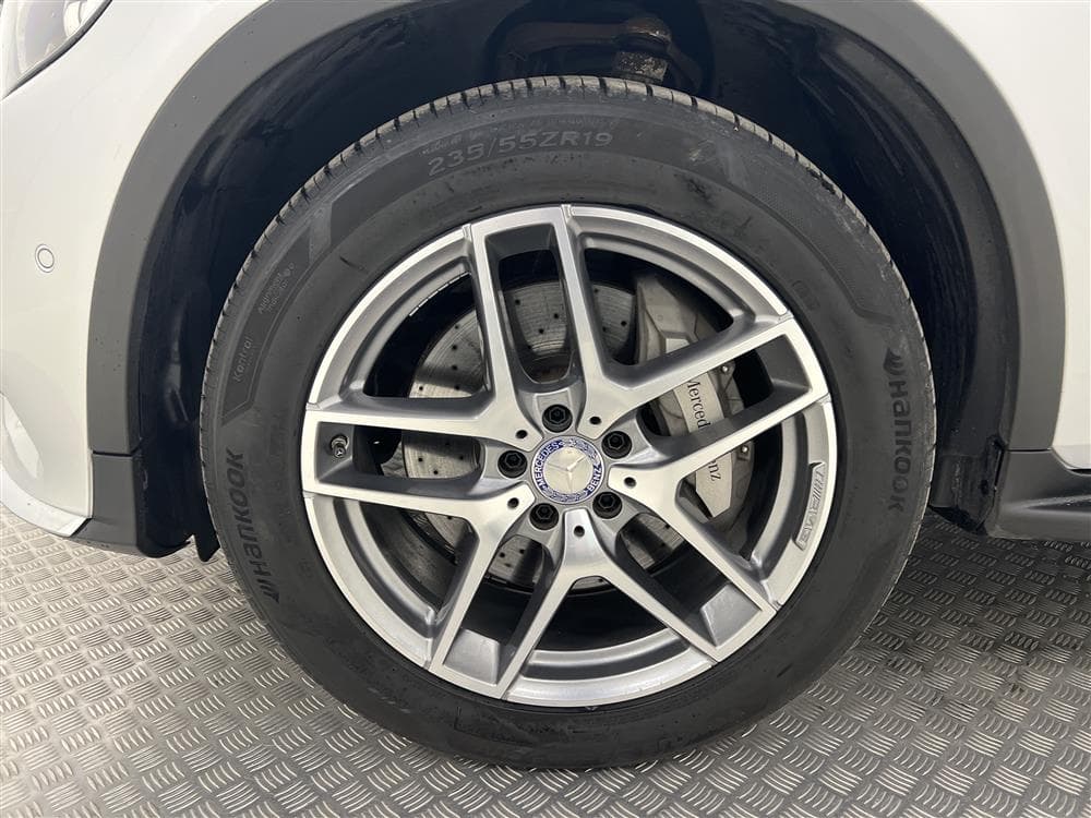 Mercedes GLC 220 d 4M Coupé AMG D-Värm Drag Burmester 360° interiör