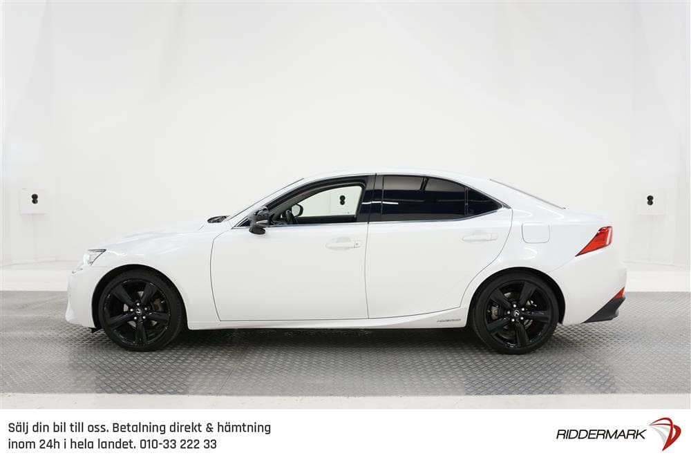 Lexus IS 300h 181hk