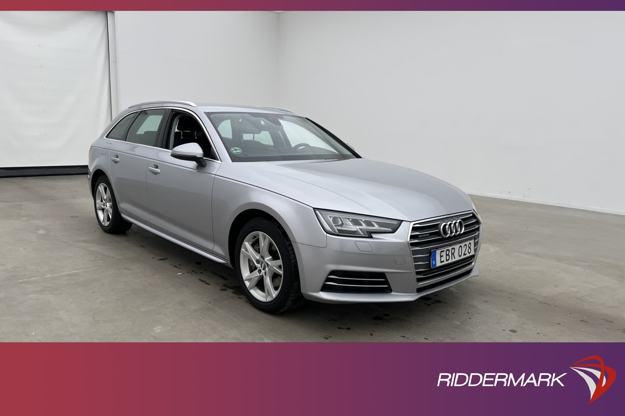 Audi A4 2.0 TDI 190hk Quattro D-Värmare Cockpit Drag Navi