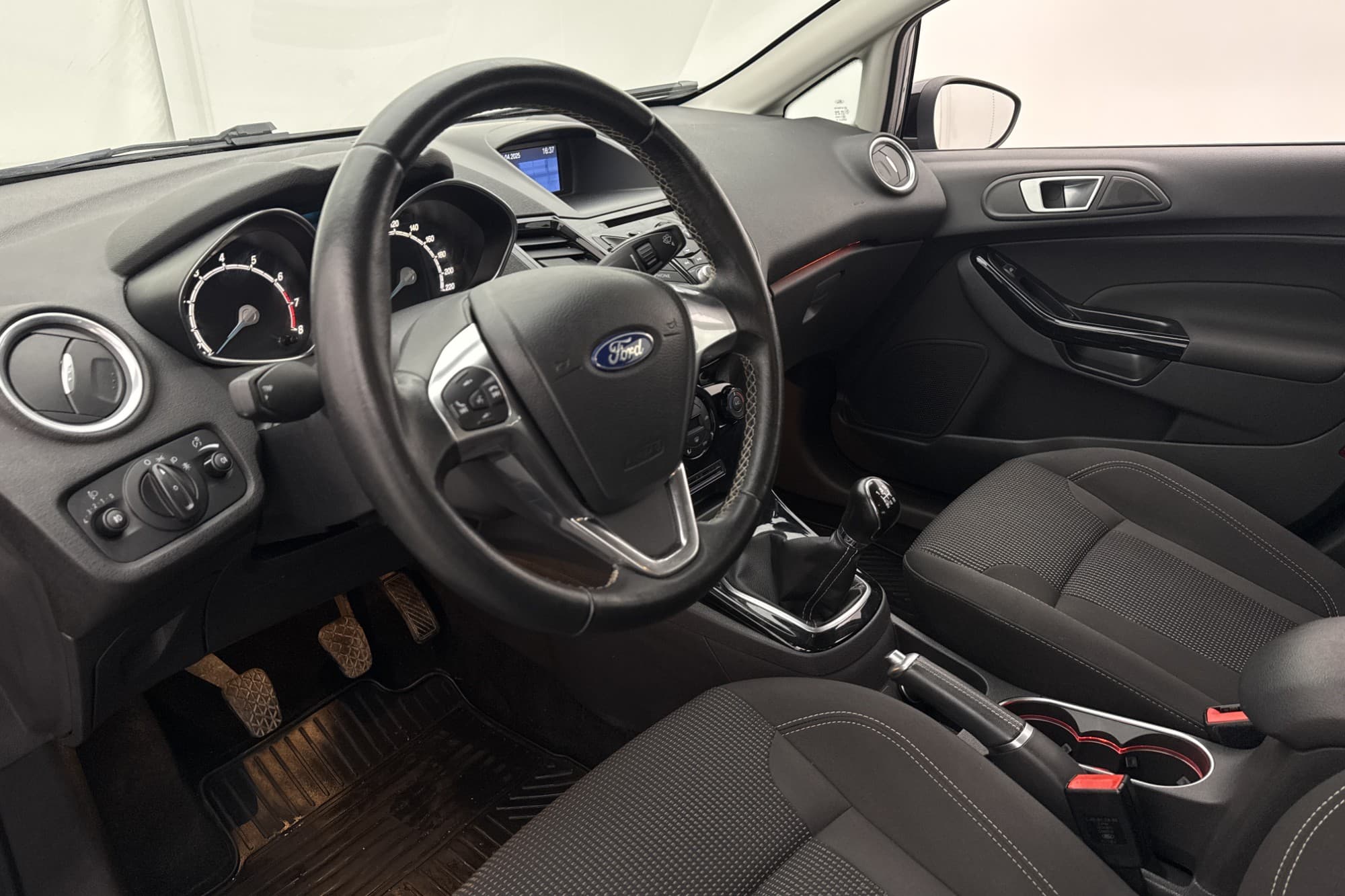 Ford Fiesta 1.0 EcoBoost 100hk Titanium Låg-Skatt 0,46l/Mil