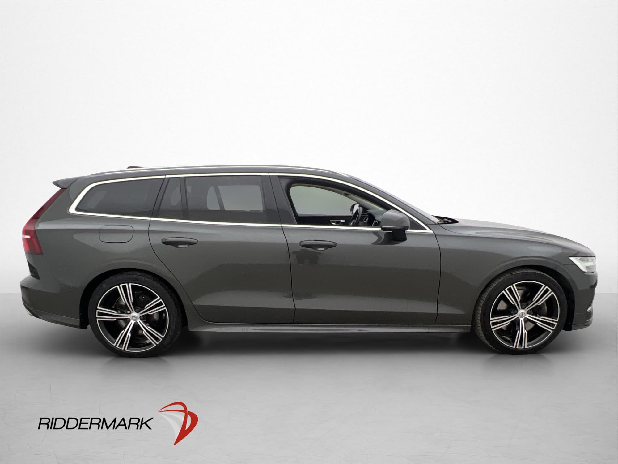 Volvo V60 Recharge T6 AWD Inscription Pano H/K Värmare Skinn