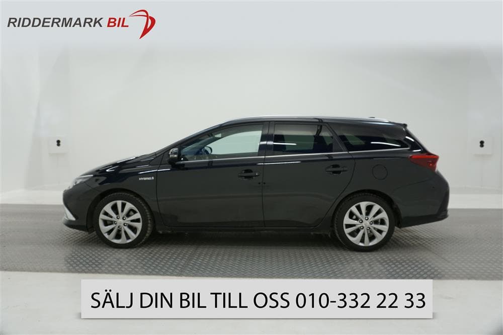 Toyota Auris Hybrid 136hk 1-Äga