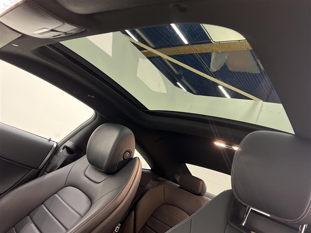 Mercedes-Benz C 220 d Coupé 194hk AMG Pano Burmester Cockpitinteriör