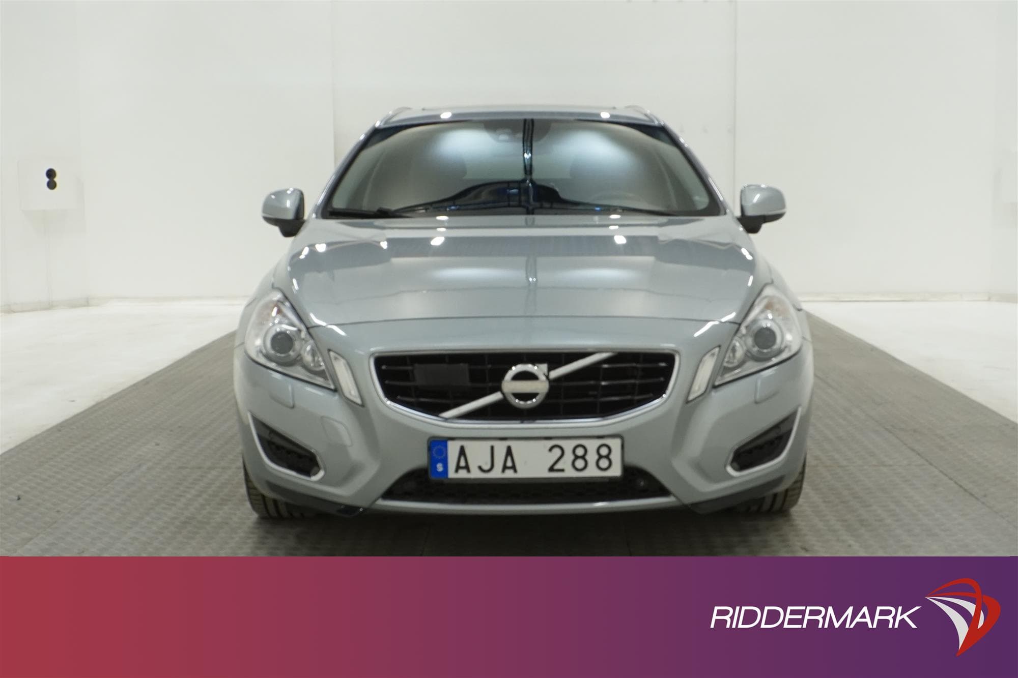 Volvo V60 D6 Plug-in Hybrid AWD 283hk