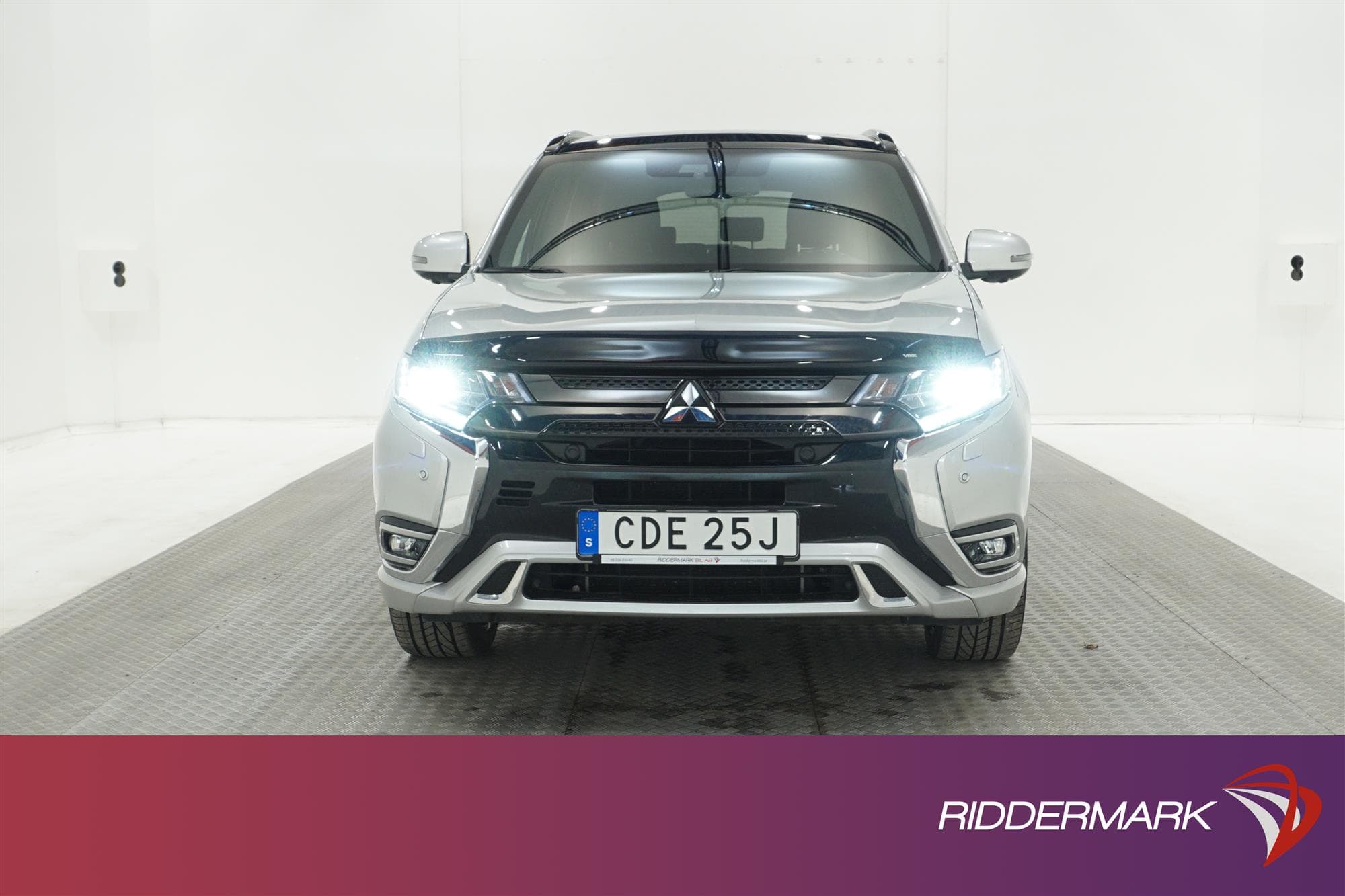 Mitsubishi Outlander PHEV 4WD 230hk S Edition Taklucka Drag
