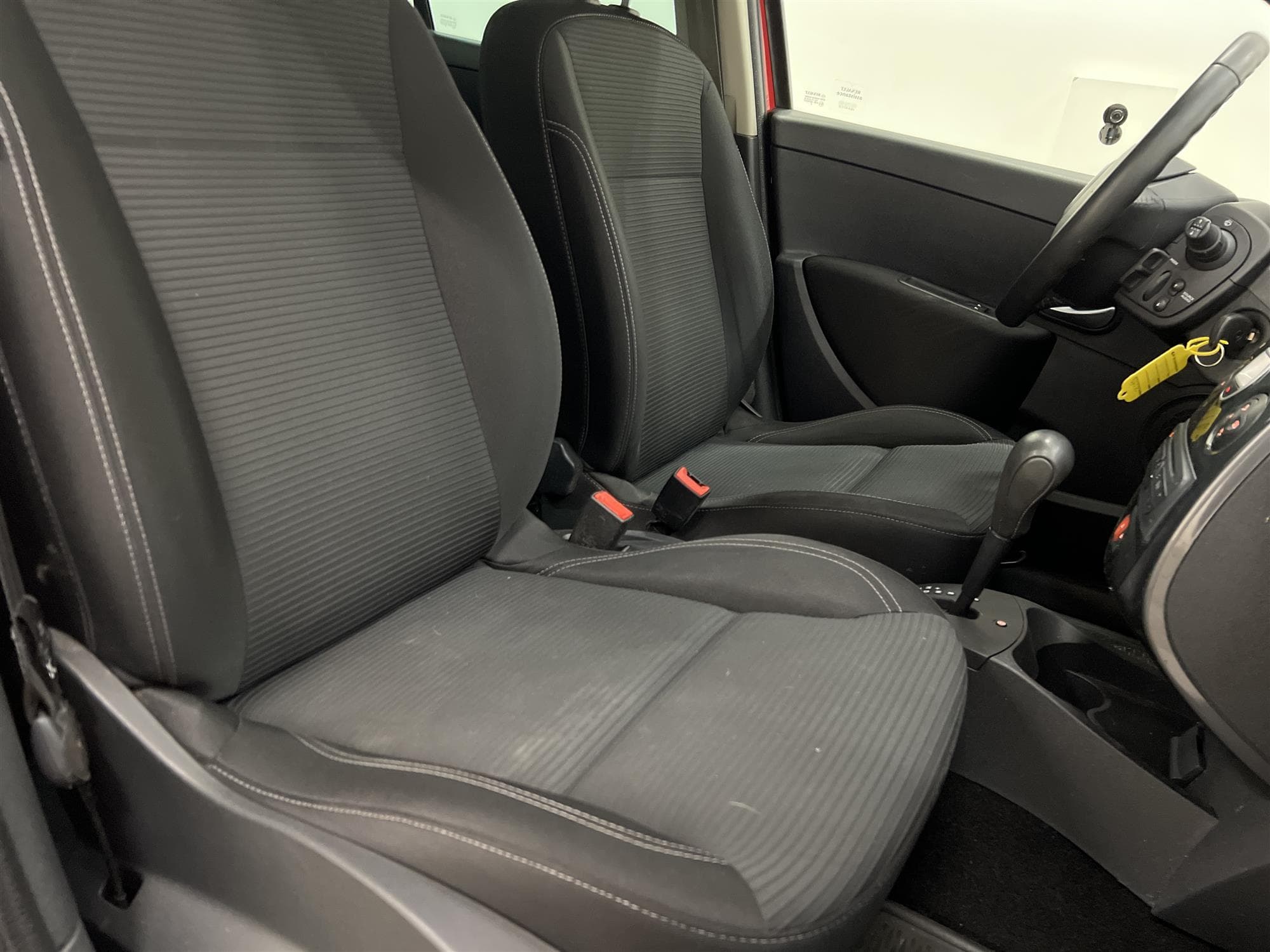 Renault Clio Halvkombi 1.6 112hk 2 Brukare Kamrem Bytt 