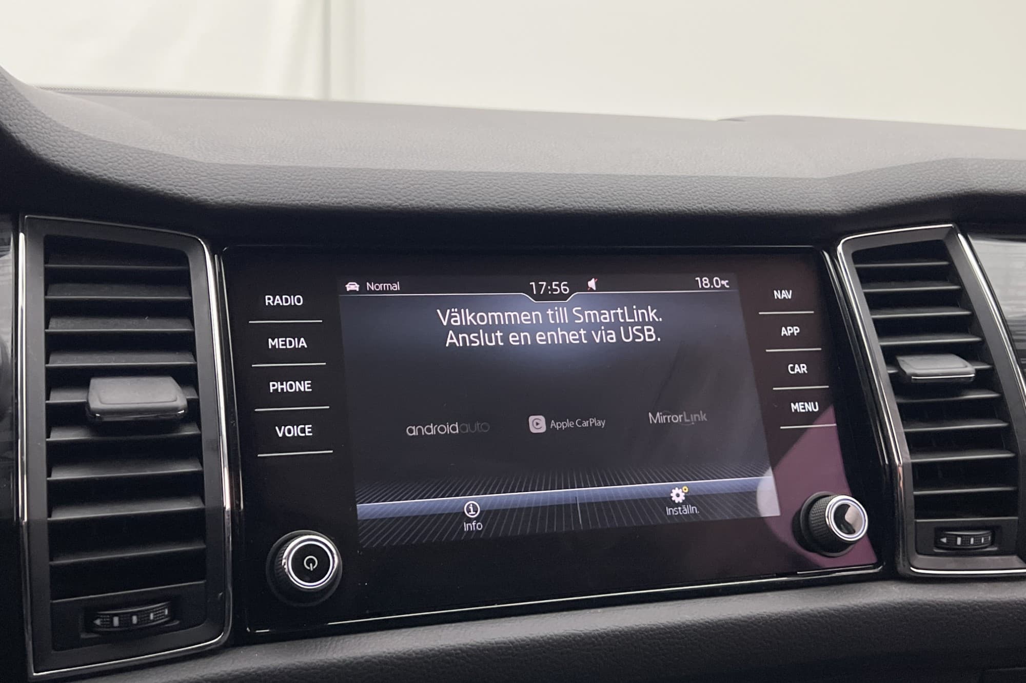 Škoda Kodiaq 2.0 TDI 150hk 4x4 Businessline Värm Kamera Drag