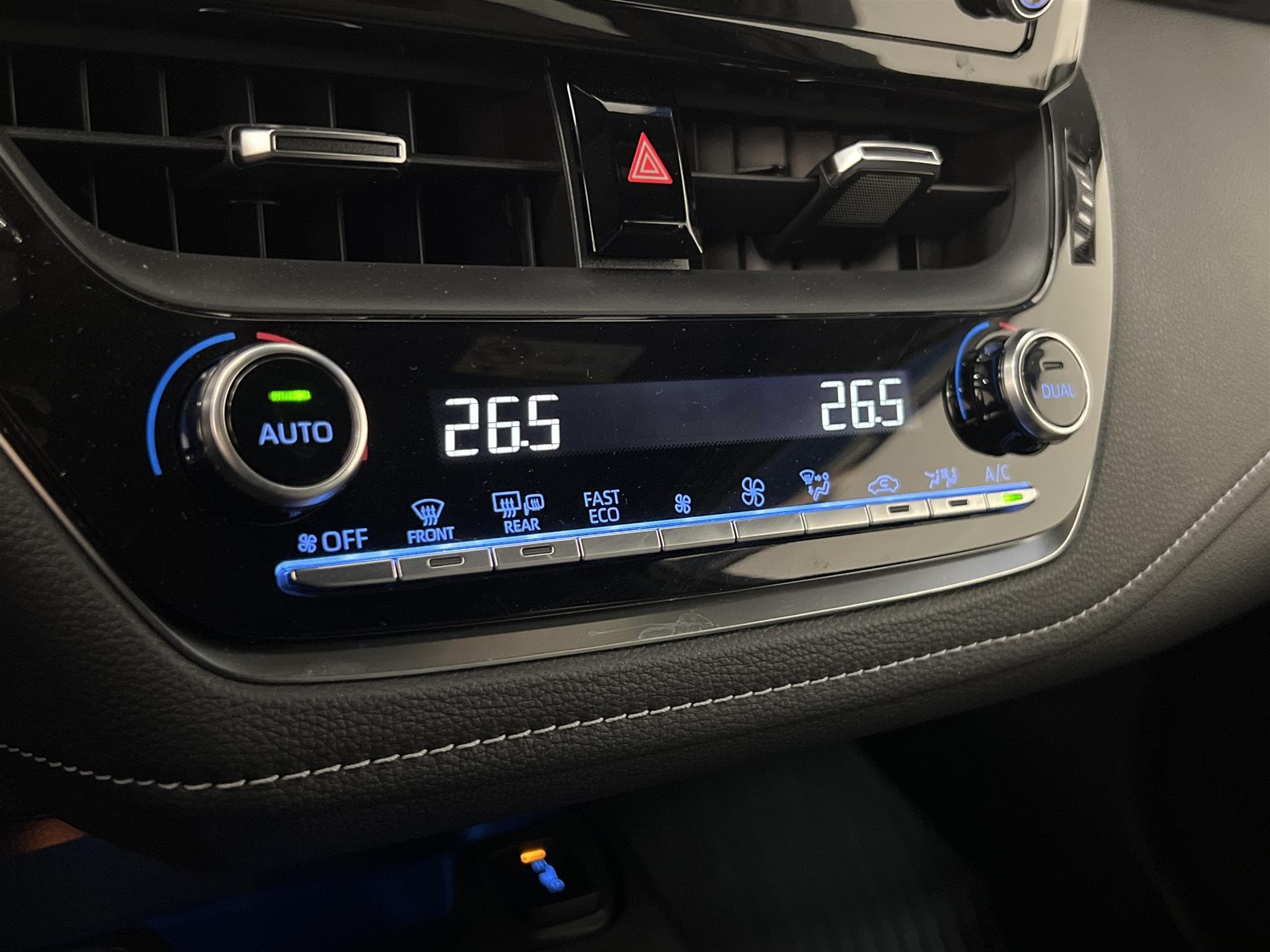 Toyota  Corolla TREK Hybrid e-CVT 122hk B-Kam 0,38L/mil