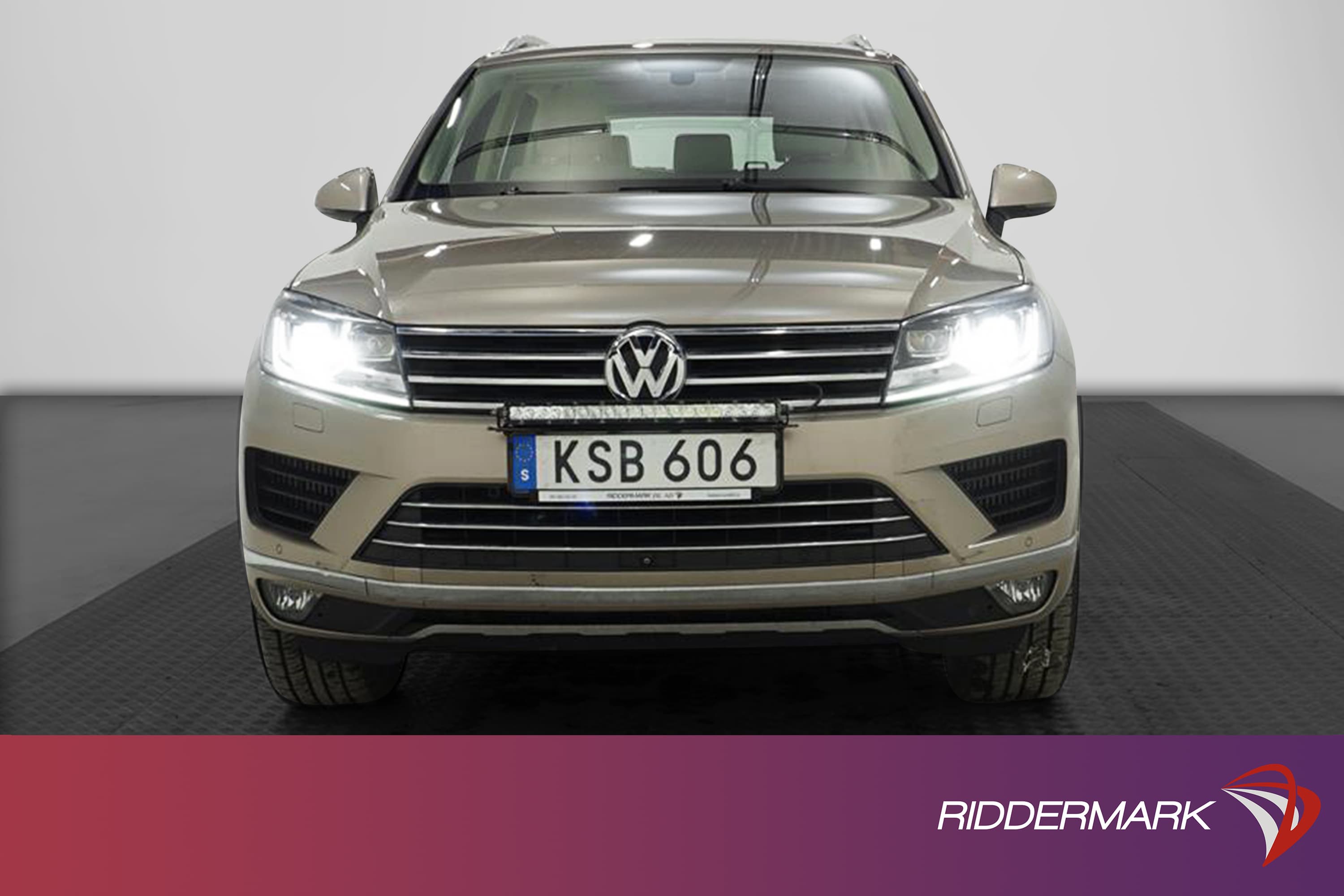 Volkswagen Touareg 3.0 262hk 4M Premium Pano 360° Drag Dvärm