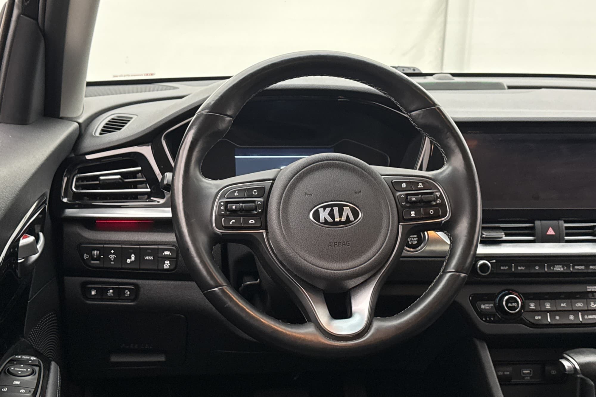 Kia Niro P-HEV Advance Plus 2 Kamera Navi Skinn CarPlay