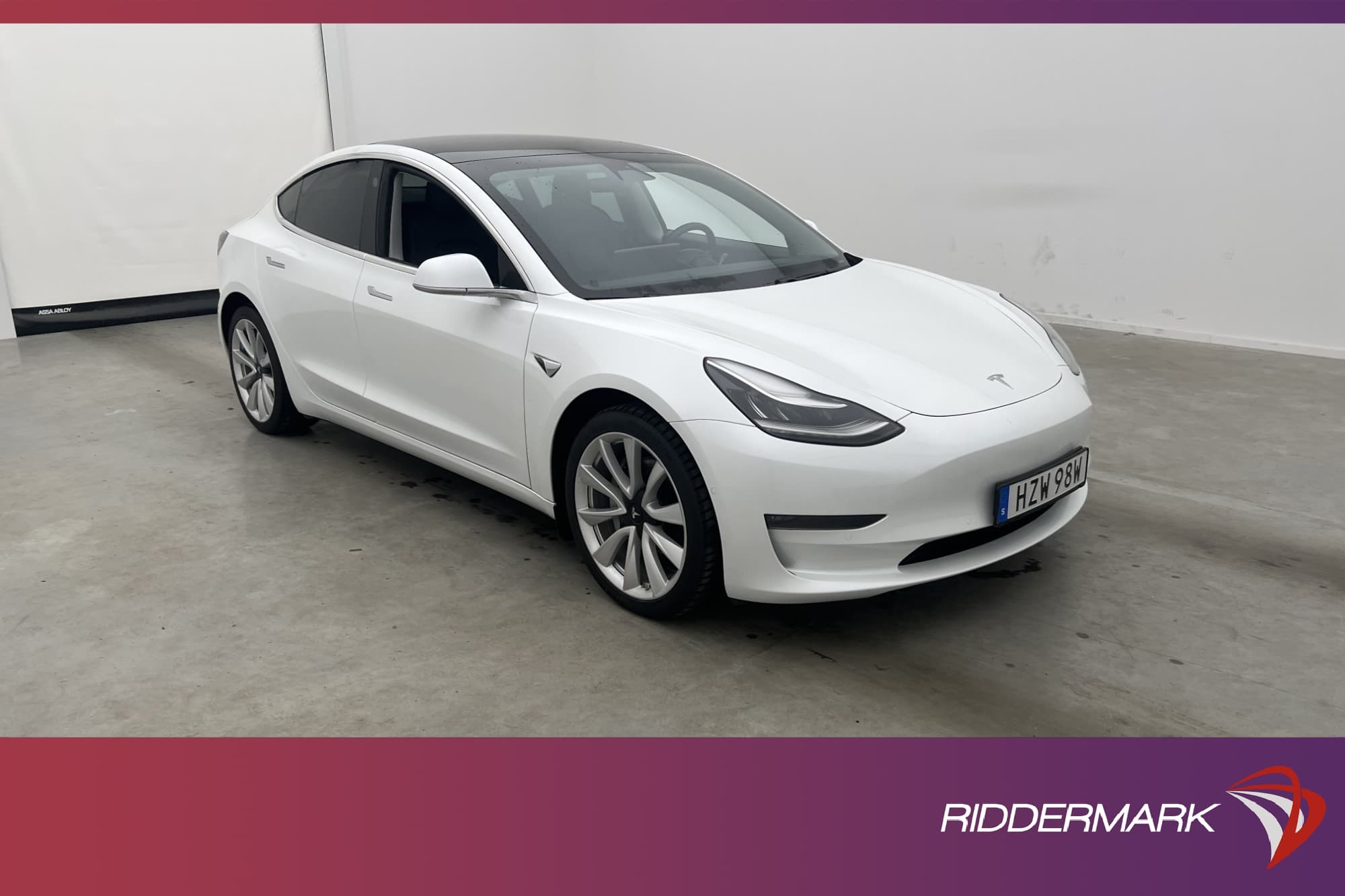 Tesla Model 3 Long Range AWD 440hk