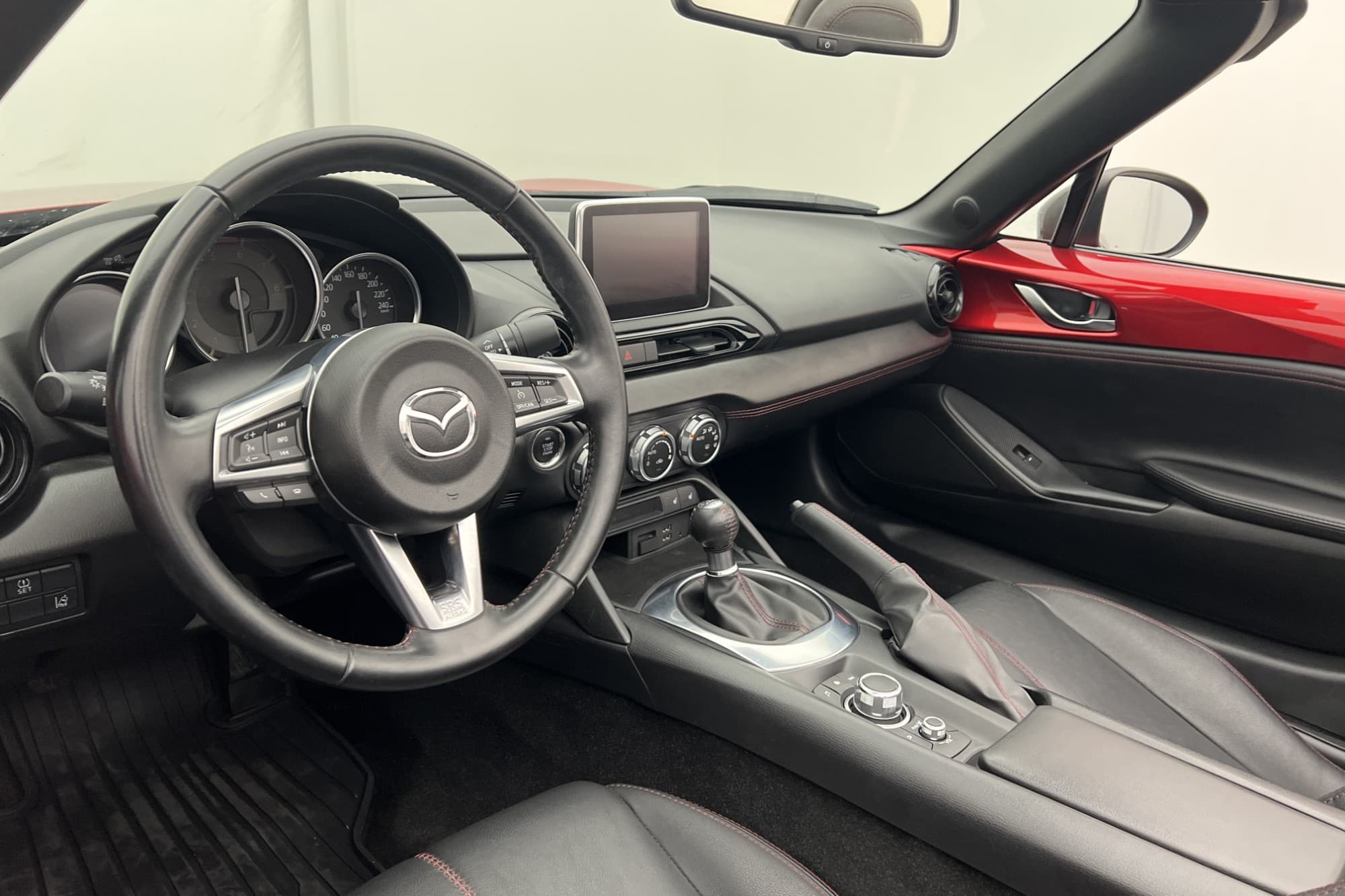 Mazda MX-5 2.0 160hk Soft Top Navi Skinn 0,69L/Mil