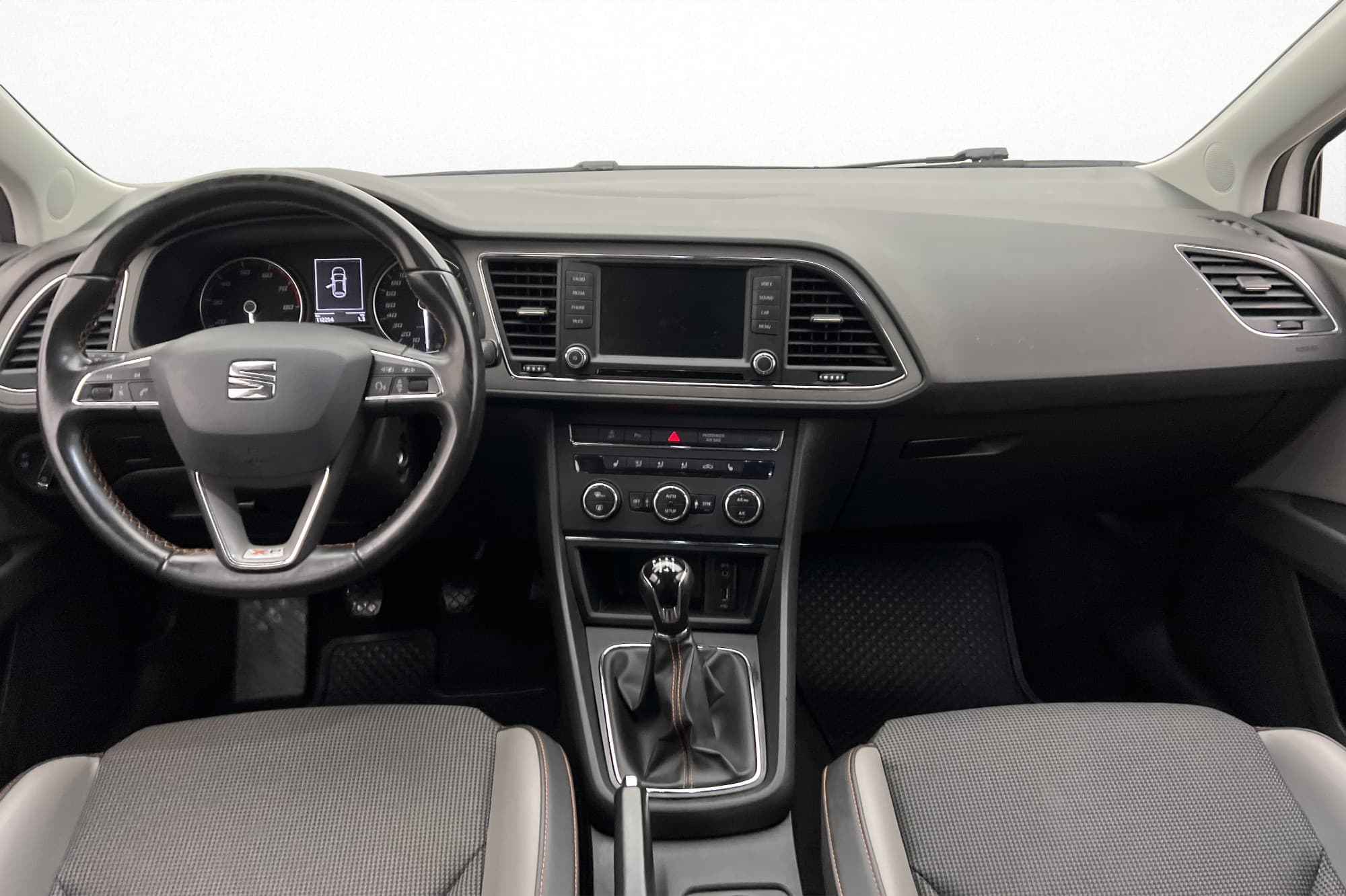 SEAT Leon X-Perience TSI 125hk Kamera CarPlay Halvskinn