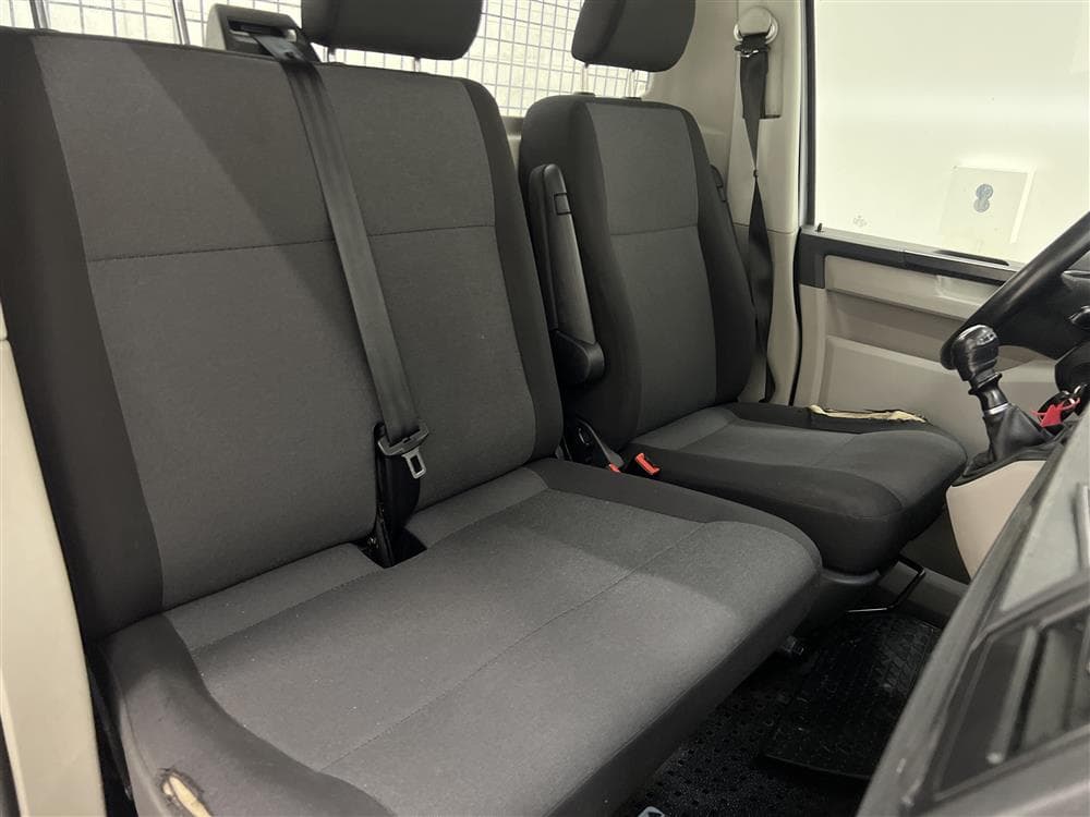 Volkswagen Transporter 2.0TDI Automat 4Motion Värmare Moms 