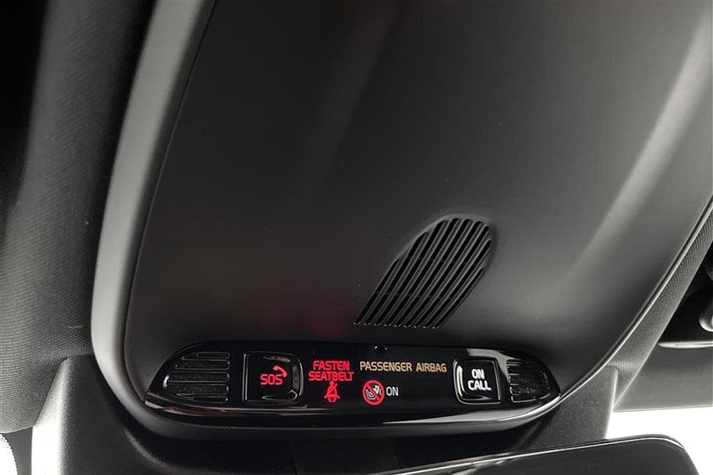 Volvo S90 T5 250hk R-Design B-Kamera B-Värm VOC Navi Blisinteriör