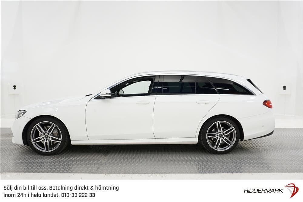 Mercedes-Benz E 220d 194hk AMG Pano Burmester B-Kam GPS Dragexteriör
