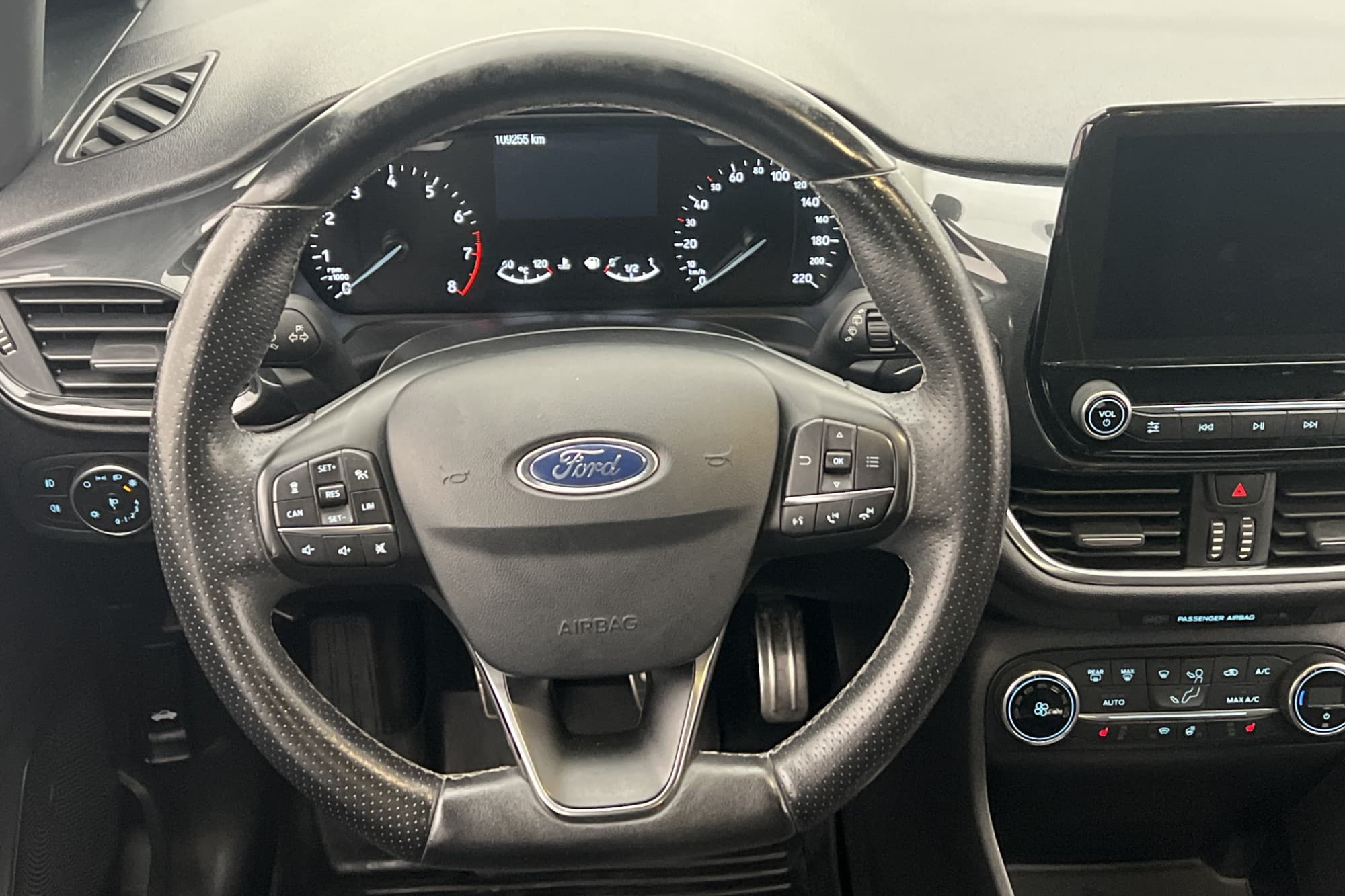 Ford Fiesta 1.0 EcoBoost 140hk ST-Line CarPlay Sensorer