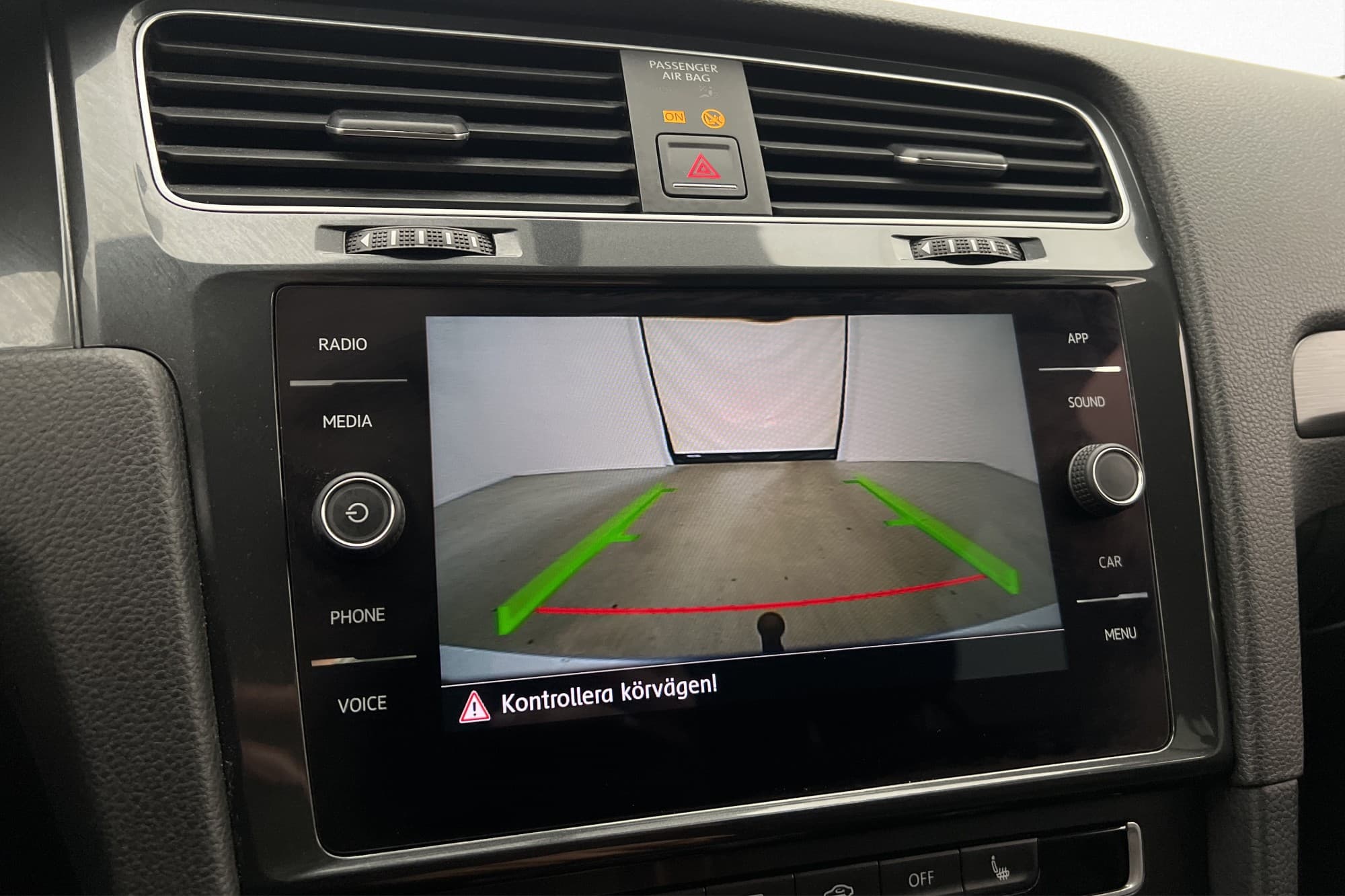 Volkswagen Golf SC  1.0 TSI 110hk B-Kamera Dragkrok Carplay