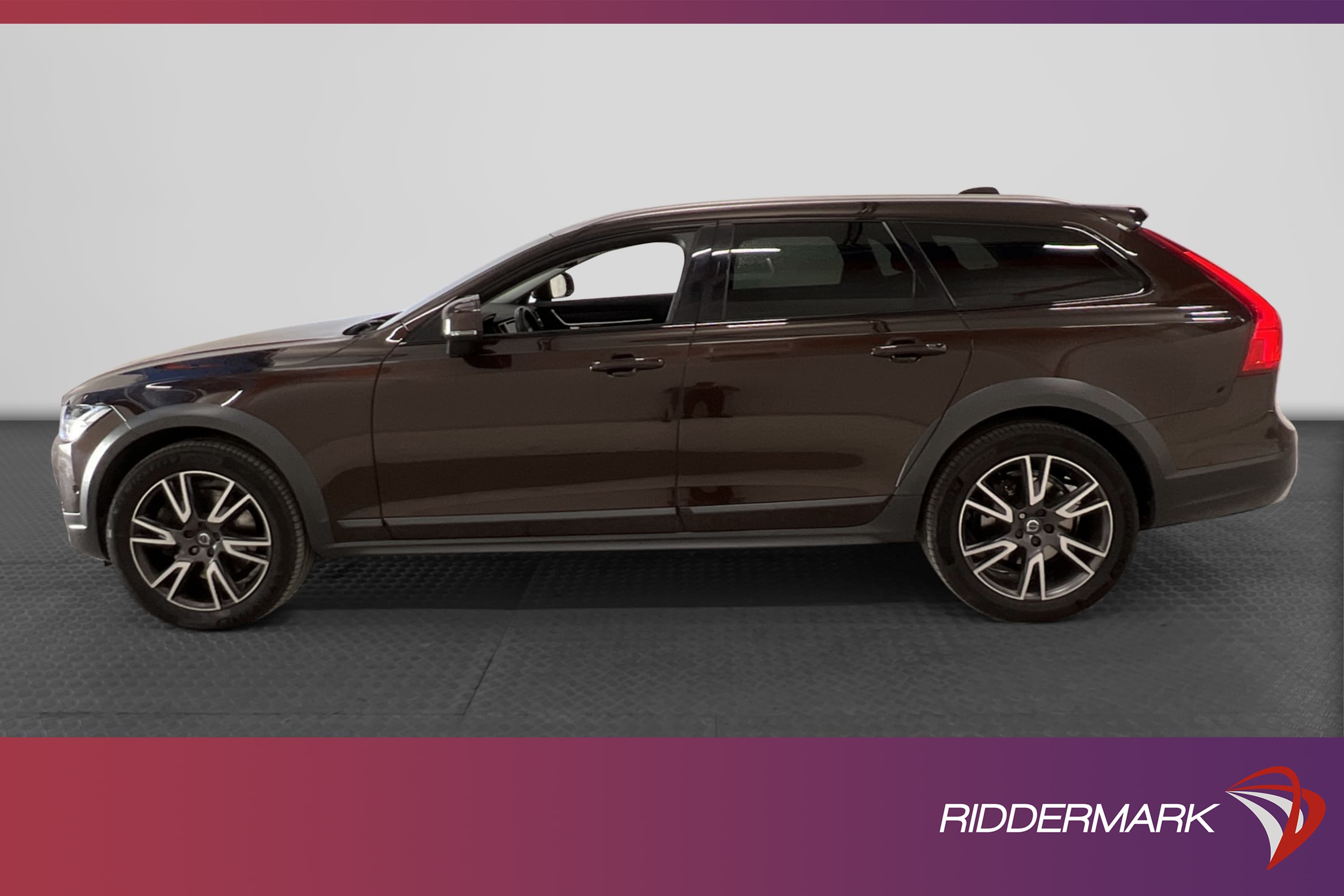 Volvo V90 Cross Country