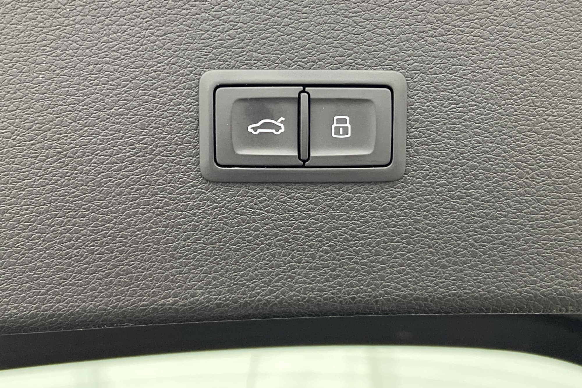Audi Q5 55 TFSI e Quattro 367hk S-Line Navi Cockpit Värmare
