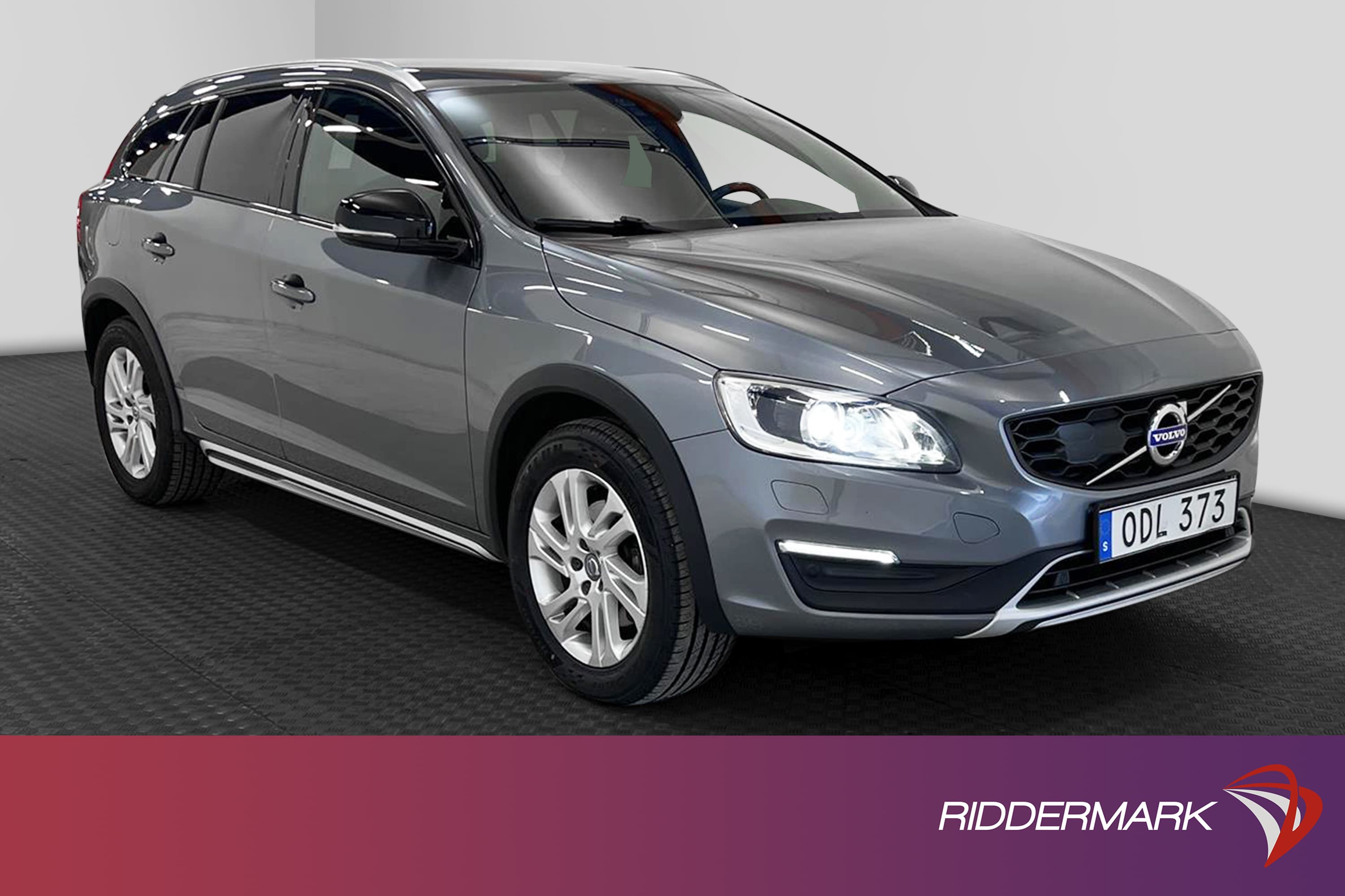Volvo V60 Cross Country D4 190hk Voc D-Värm Drag BLIS PDC
