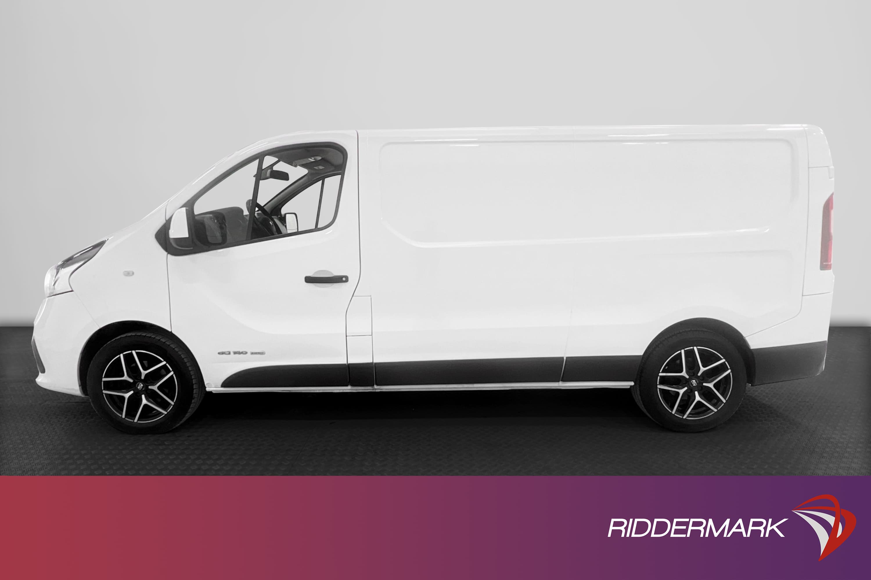 Renault Trafic 1.6dCi 140hk Kamera Drag L2 Värmare Moms