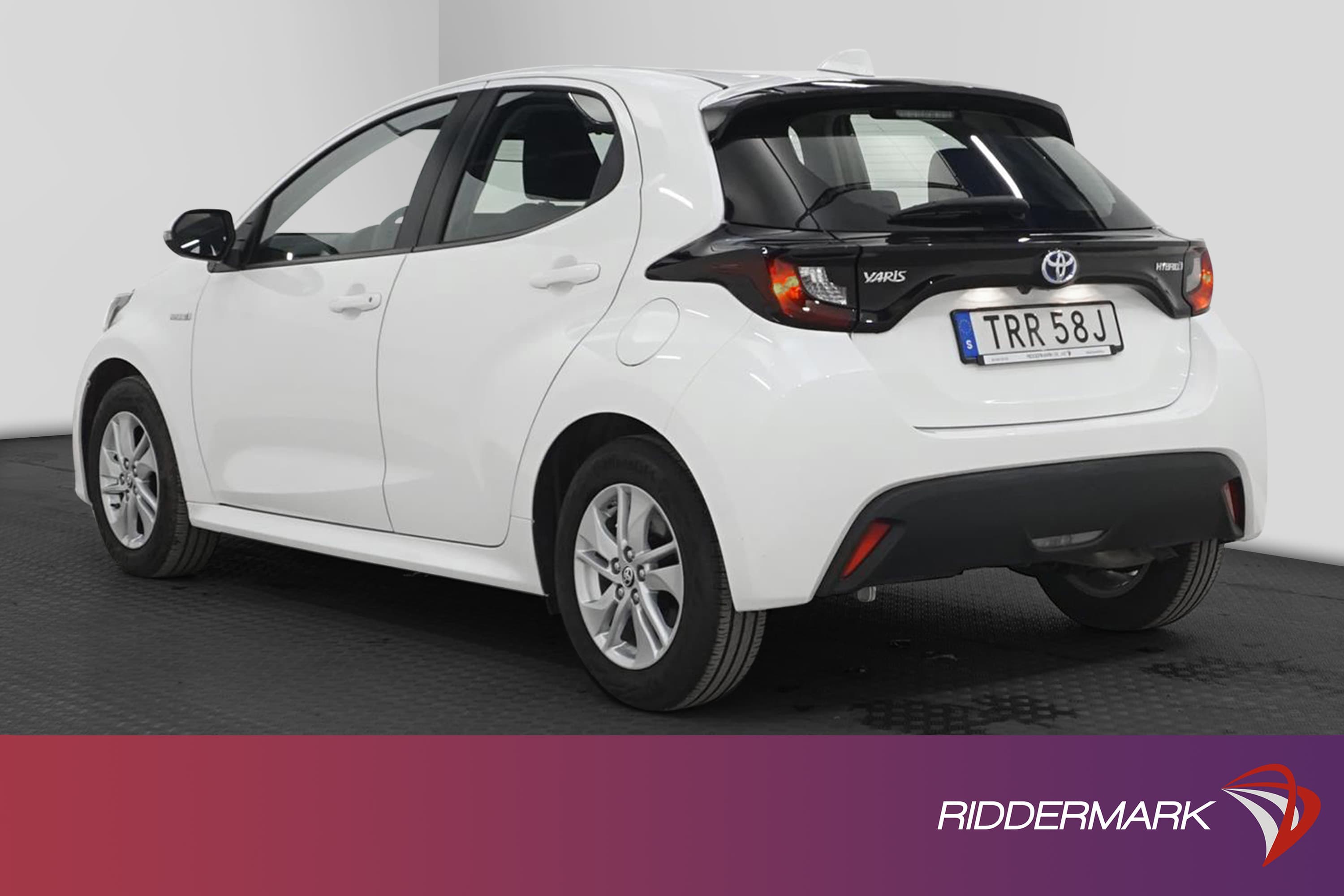 Toyota Yaris Hybrid CVT 116hk B-Kam Låg Skatt 0,28L/mil