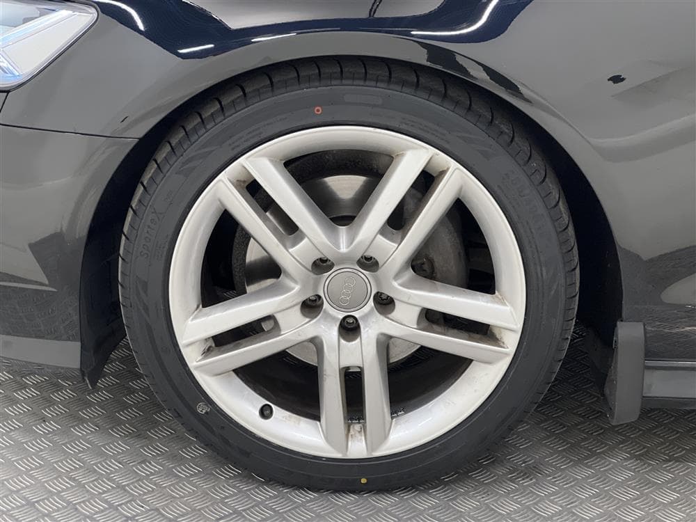 Audi A6 2.0 TDI 190hk Quattro S-Line D-Värm Drag 0,51l/milinteriör