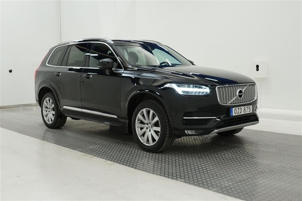 Volvo XC90 D5 225hk AWD Inscription D-Värm VOC B-Kamera Naviexteriör