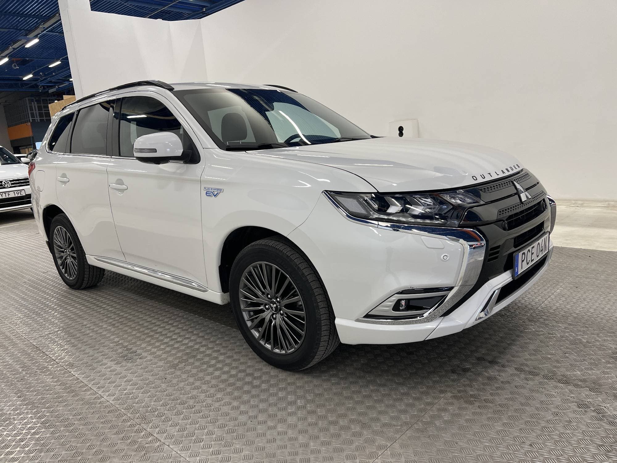 Mitsubishi Outlander PHEV 4WD 230hk