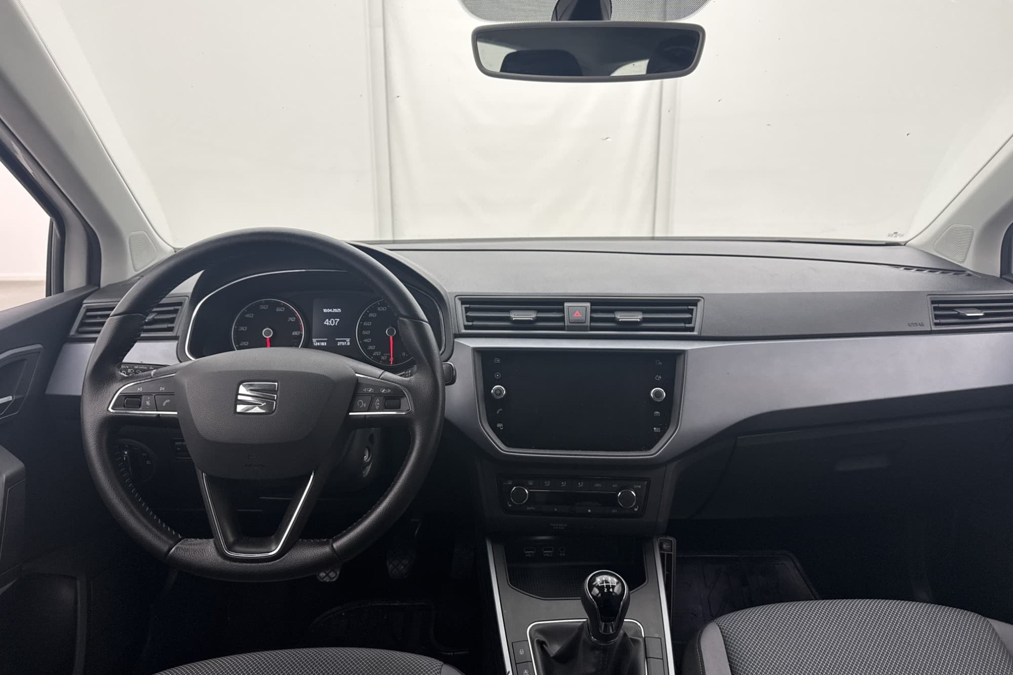 SEAT Arona 1.0 TSI 95hk Style M&K-Värmare CarPlay Sensorer