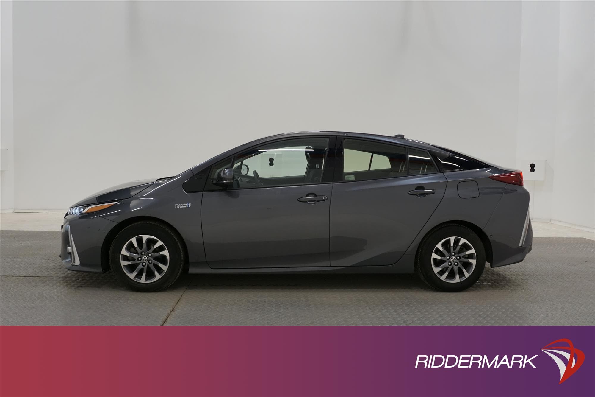 Toyota Prius 1.8 Plug-In 123hk Backkamera Navi Head up MVärm