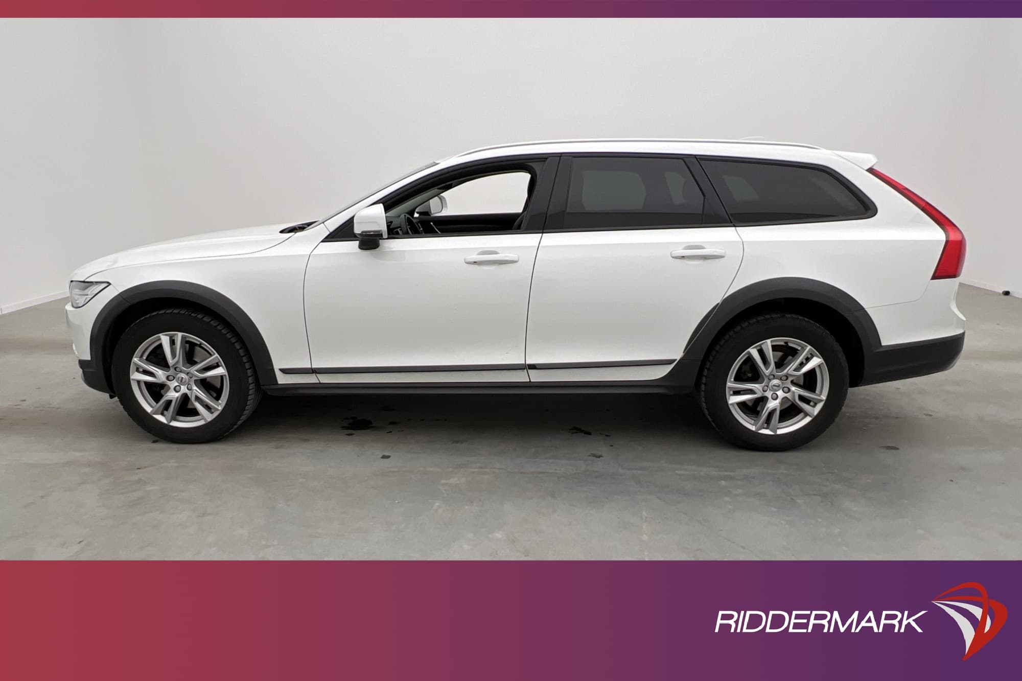 Volvo V90 Cross Country D4 AWD