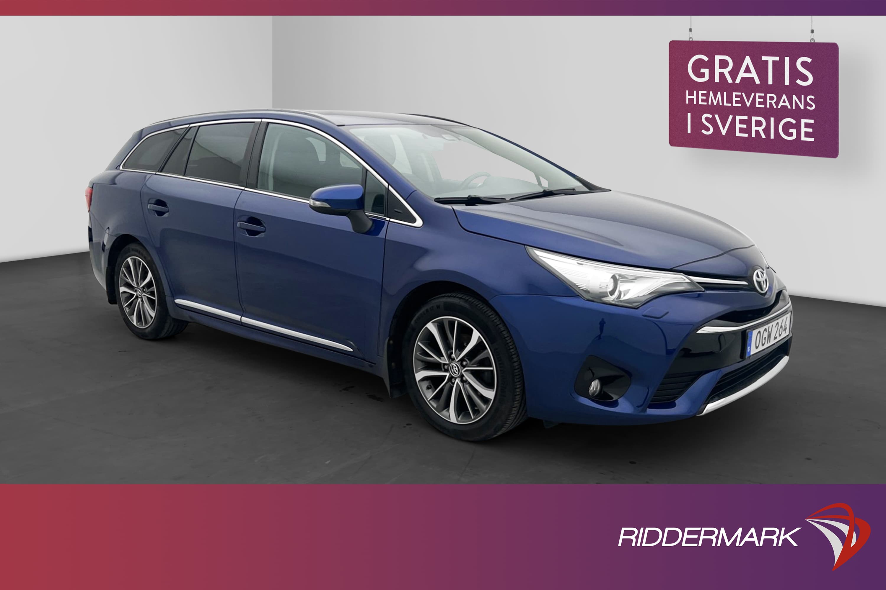 Toyota Avensis 1.8  147hk