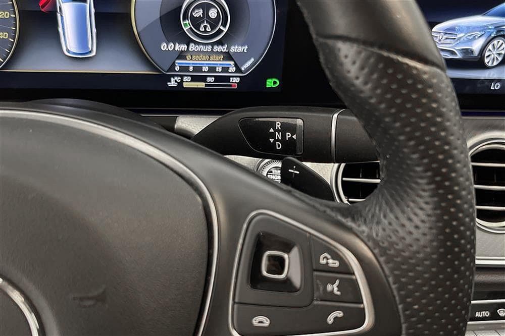 Mercedes-Benz E 220 All-T 4M Widescreen Pano Burmester 360interiör