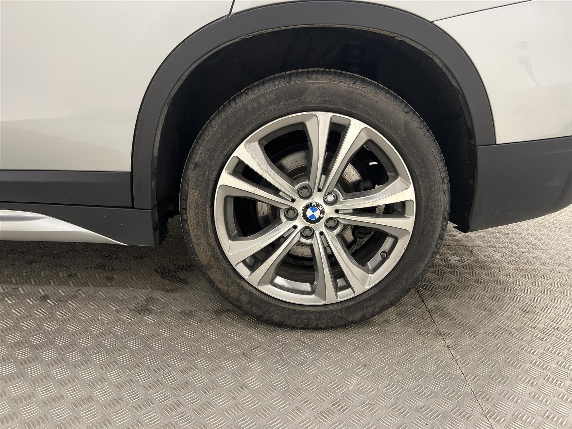 BMW X1 xDrive20d 190hk Pano Drag B-Kam Skinn Keyless 
